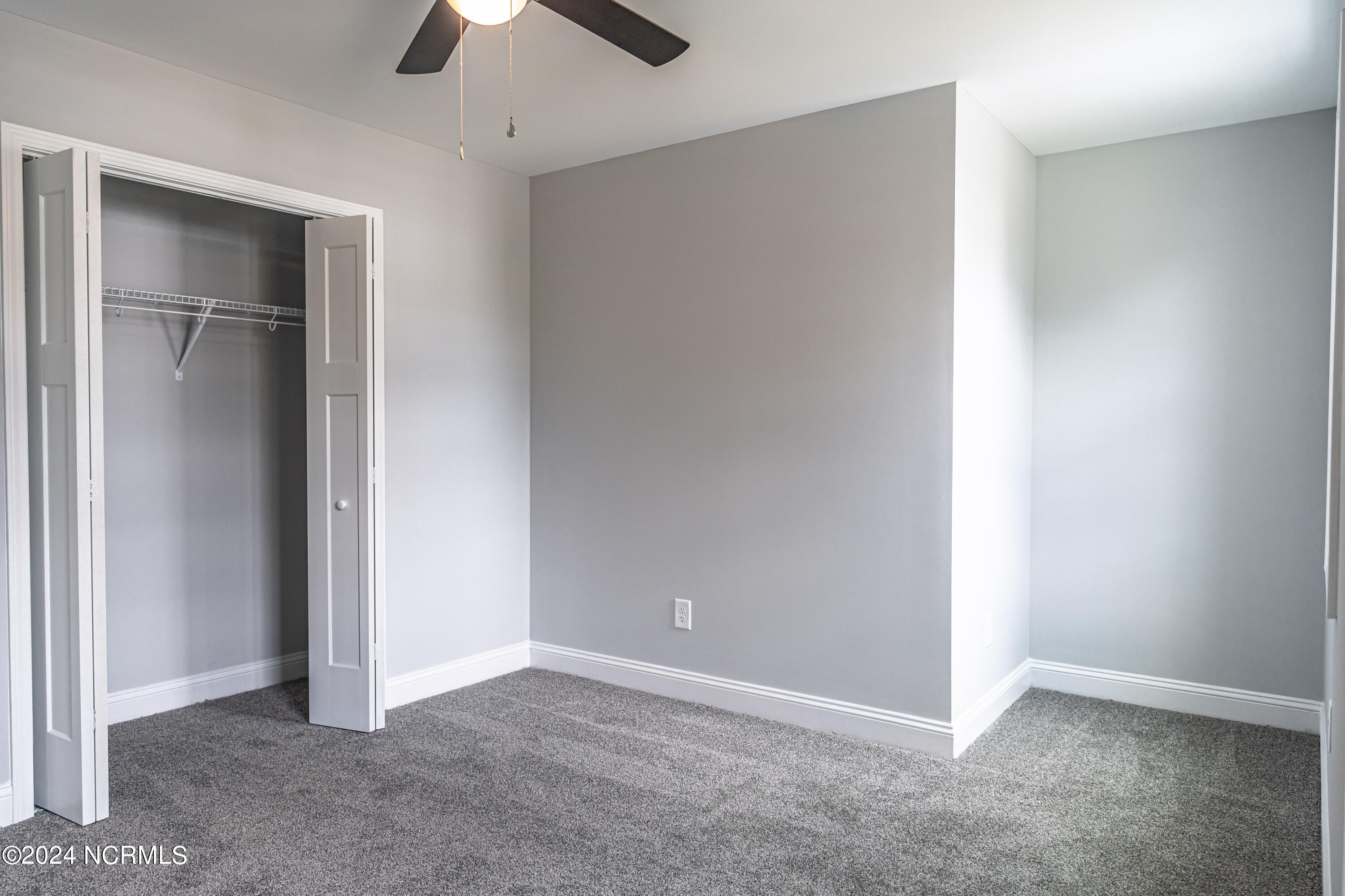 1060 W New York Avenue