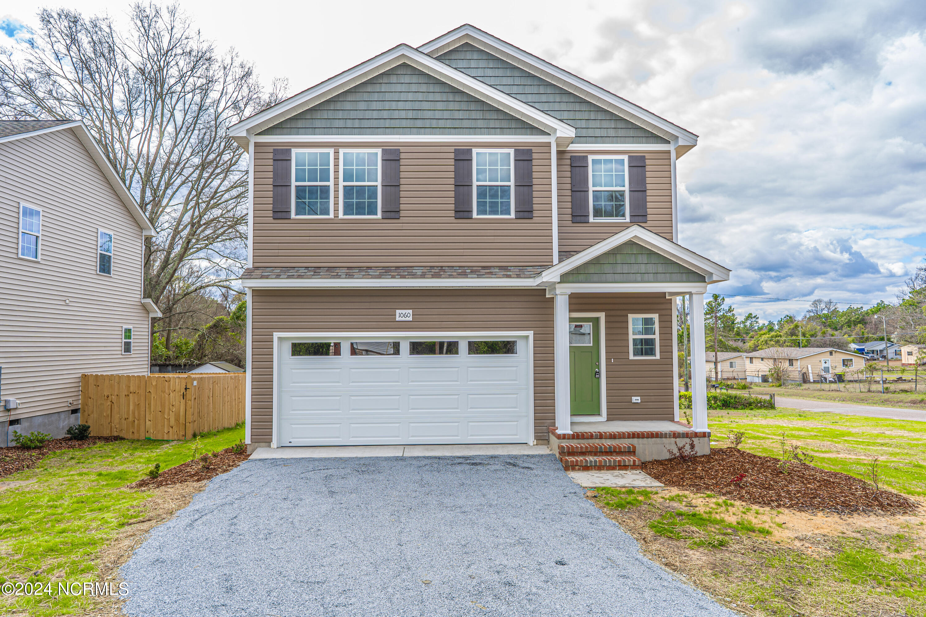 1060 W New York Avenue