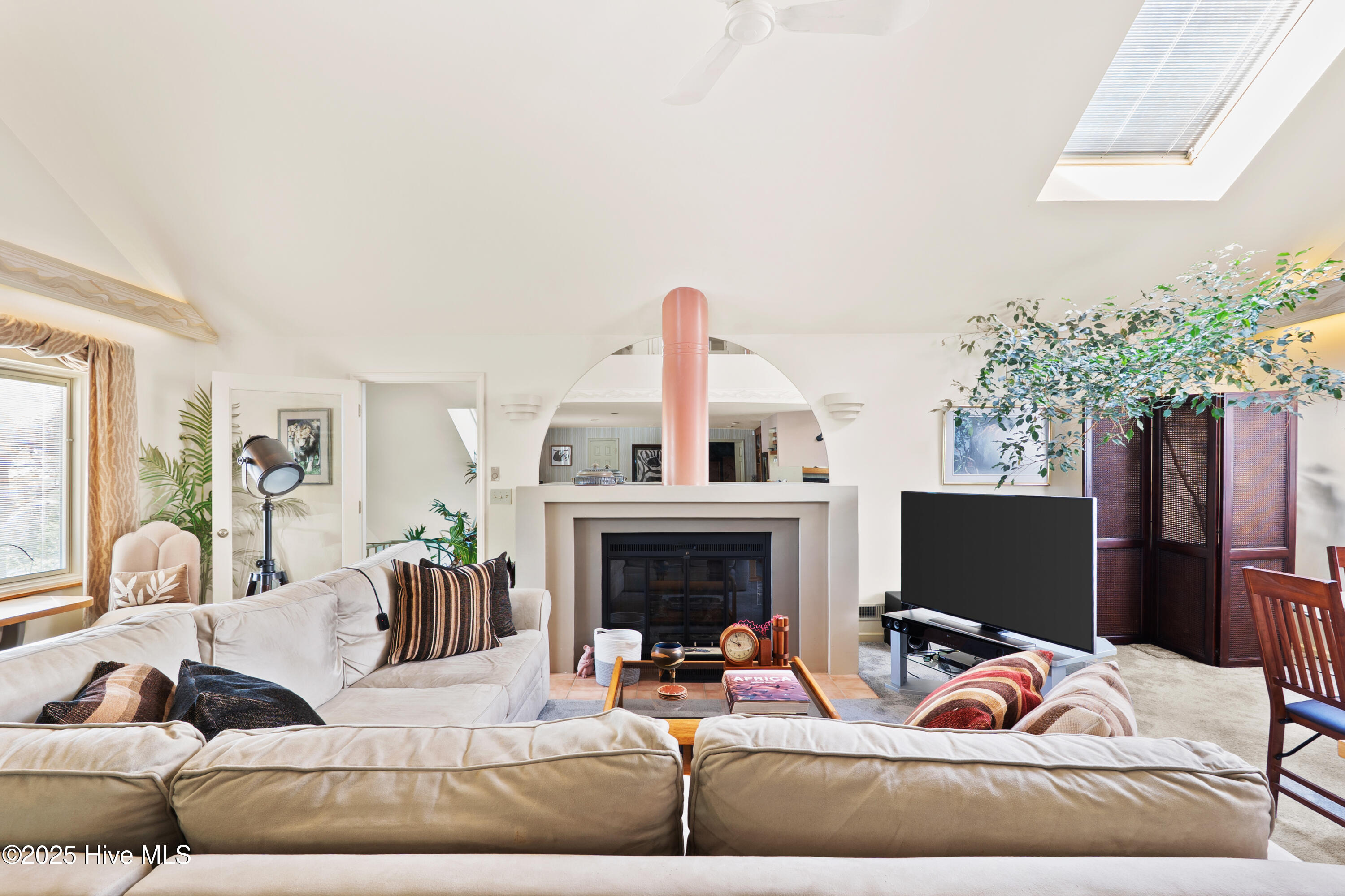 390 Diamondhead Drive S