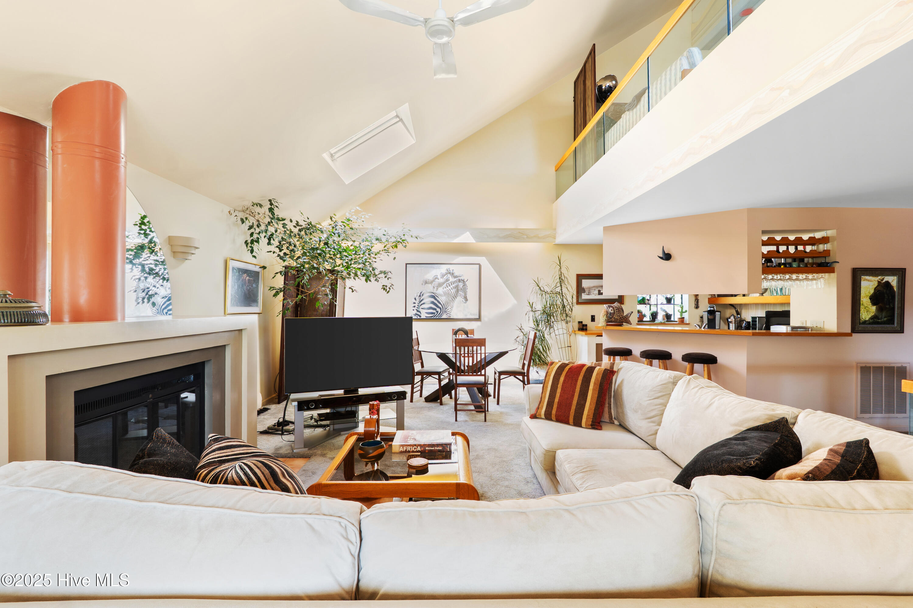 390 Diamondhead Drive S