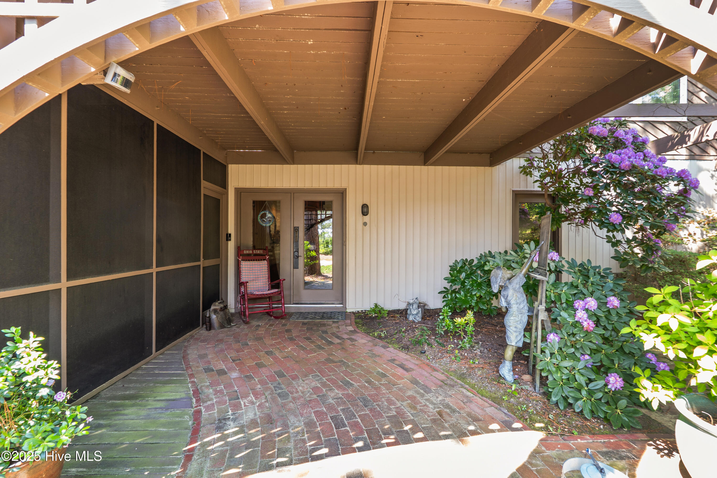 390 Diamondhead Drive S