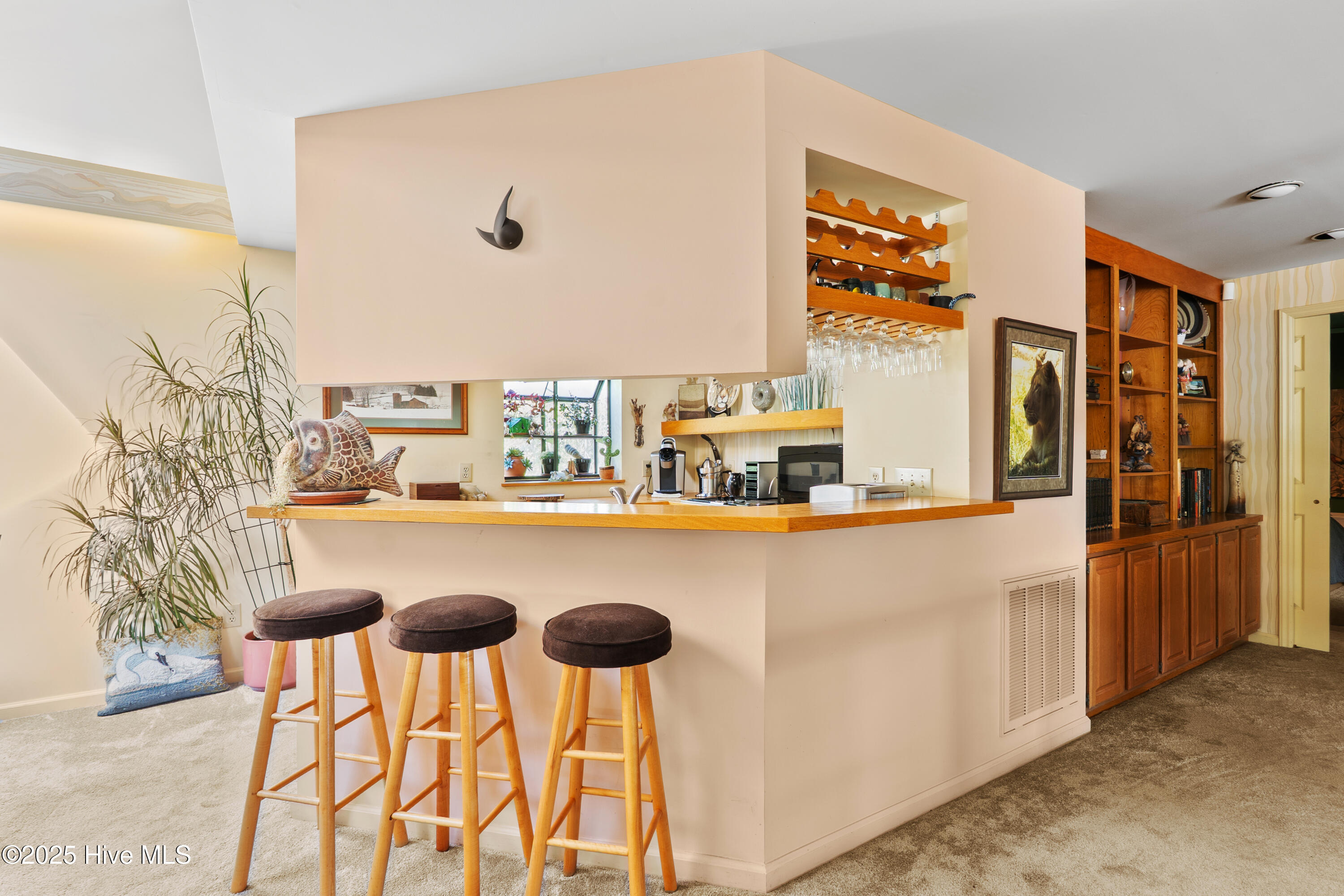 390 Diamondhead Drive S