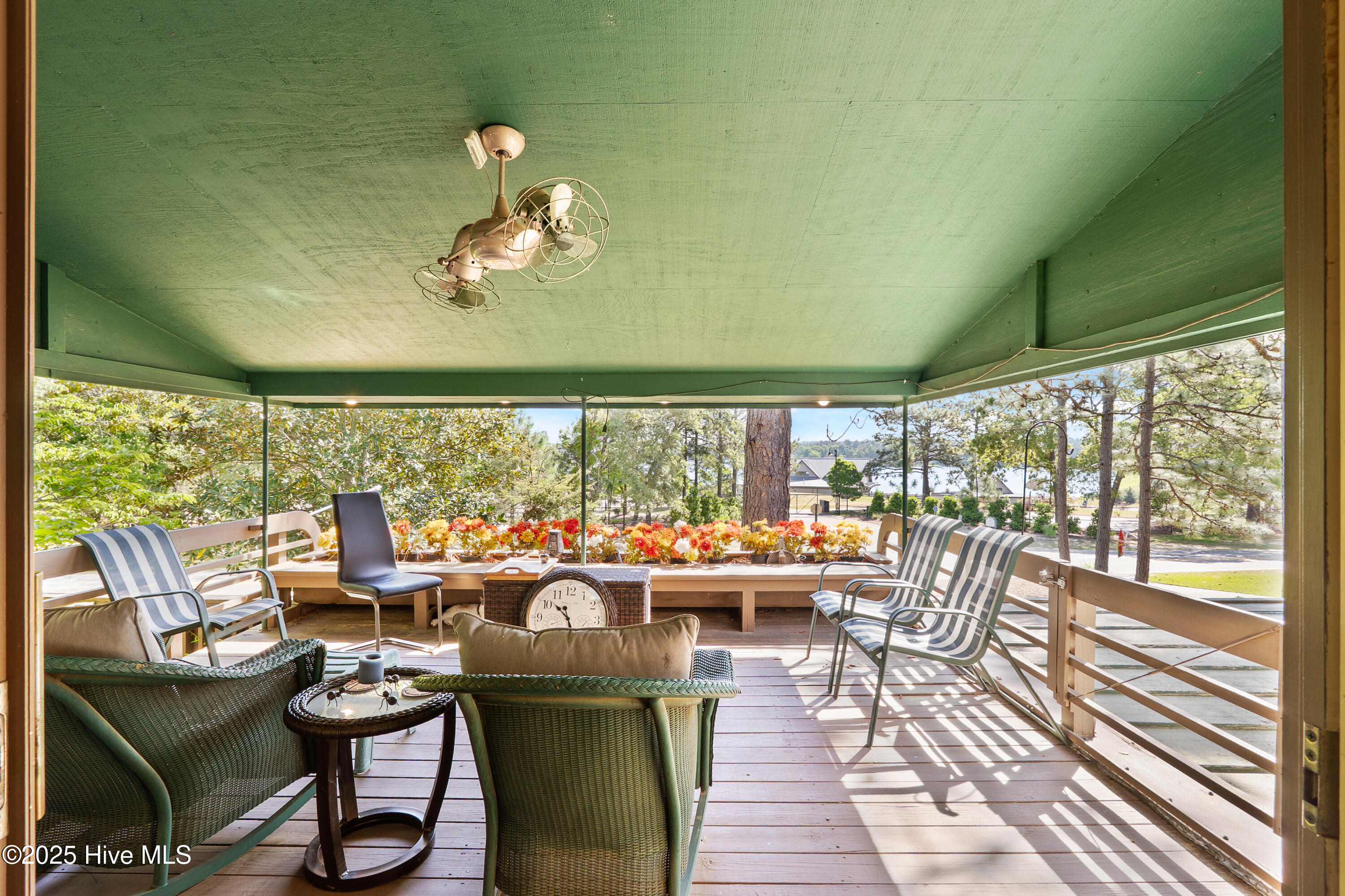 390 Diamondhead Drive S