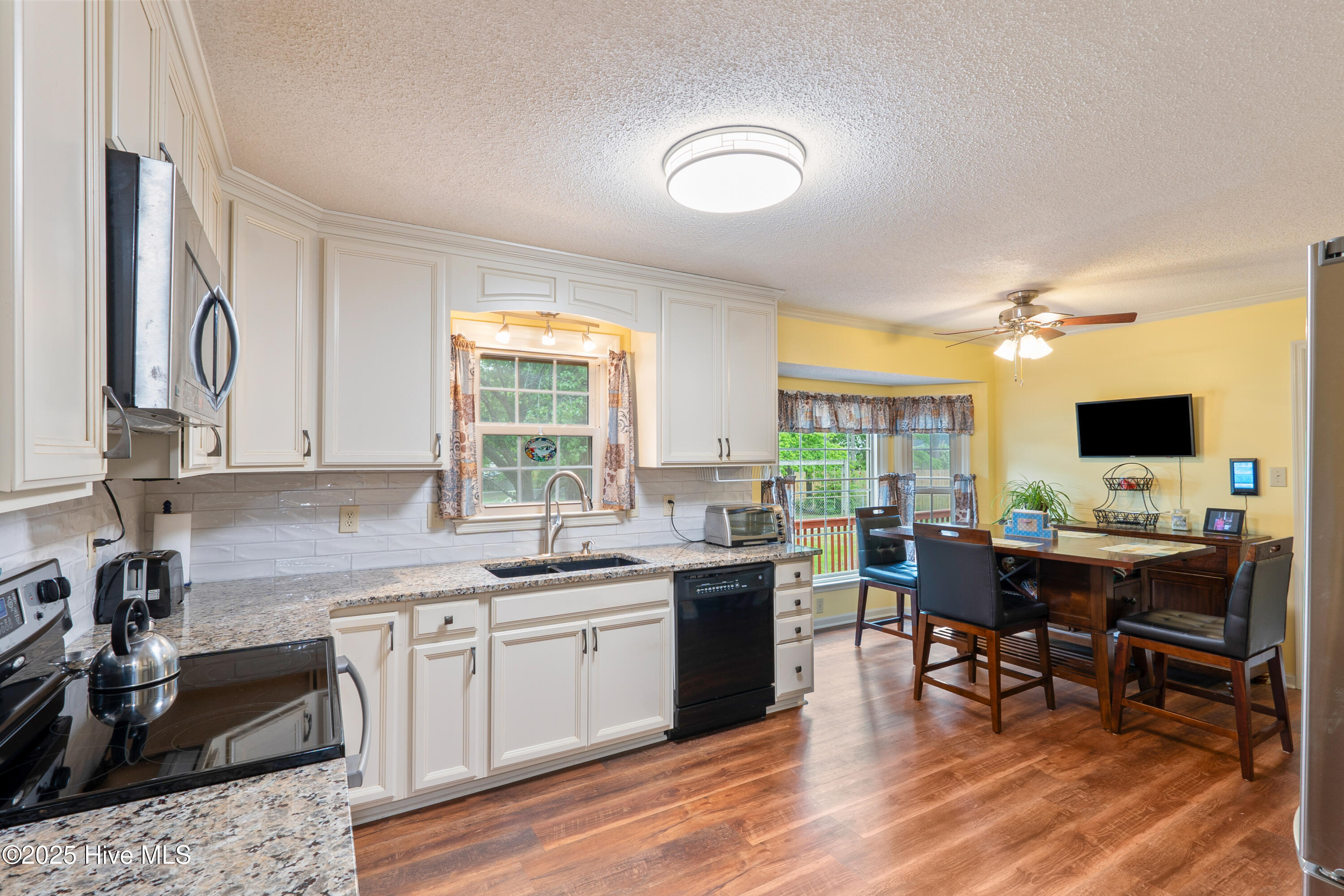 2290 Dockvale Drive