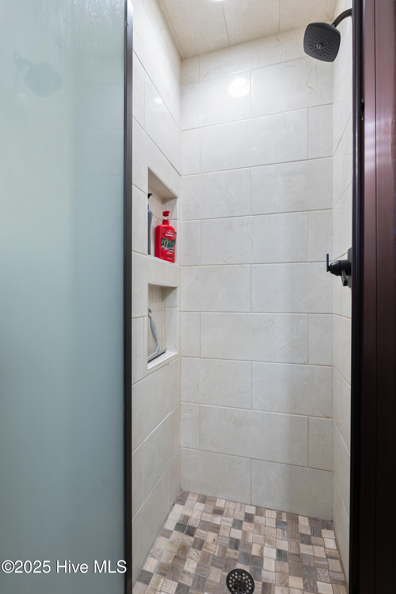 621 Bethesda Avenue