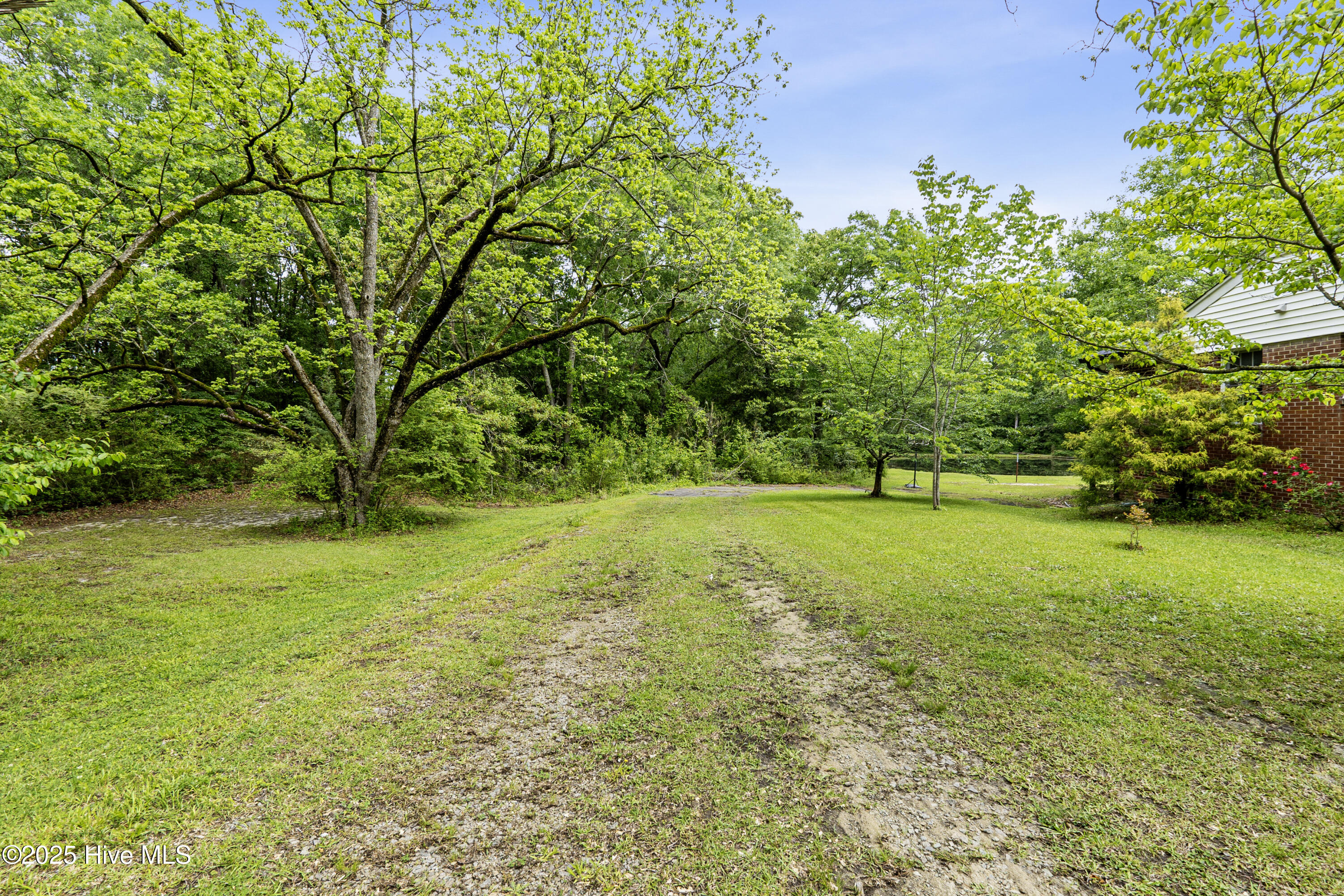 621 Bethesda Avenue