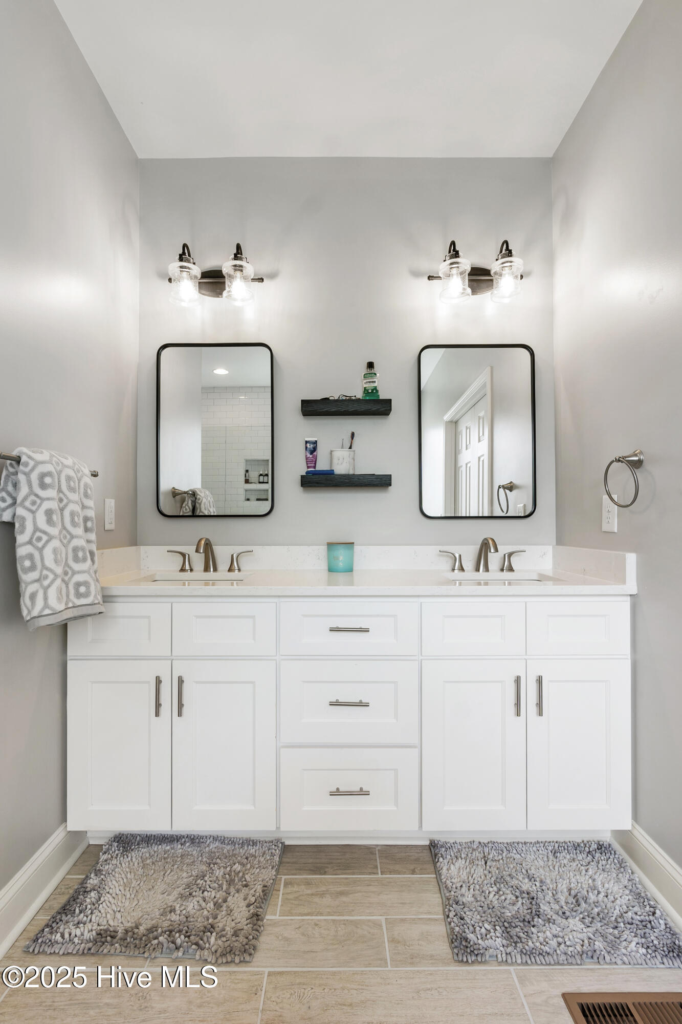 575 Vintage Lane