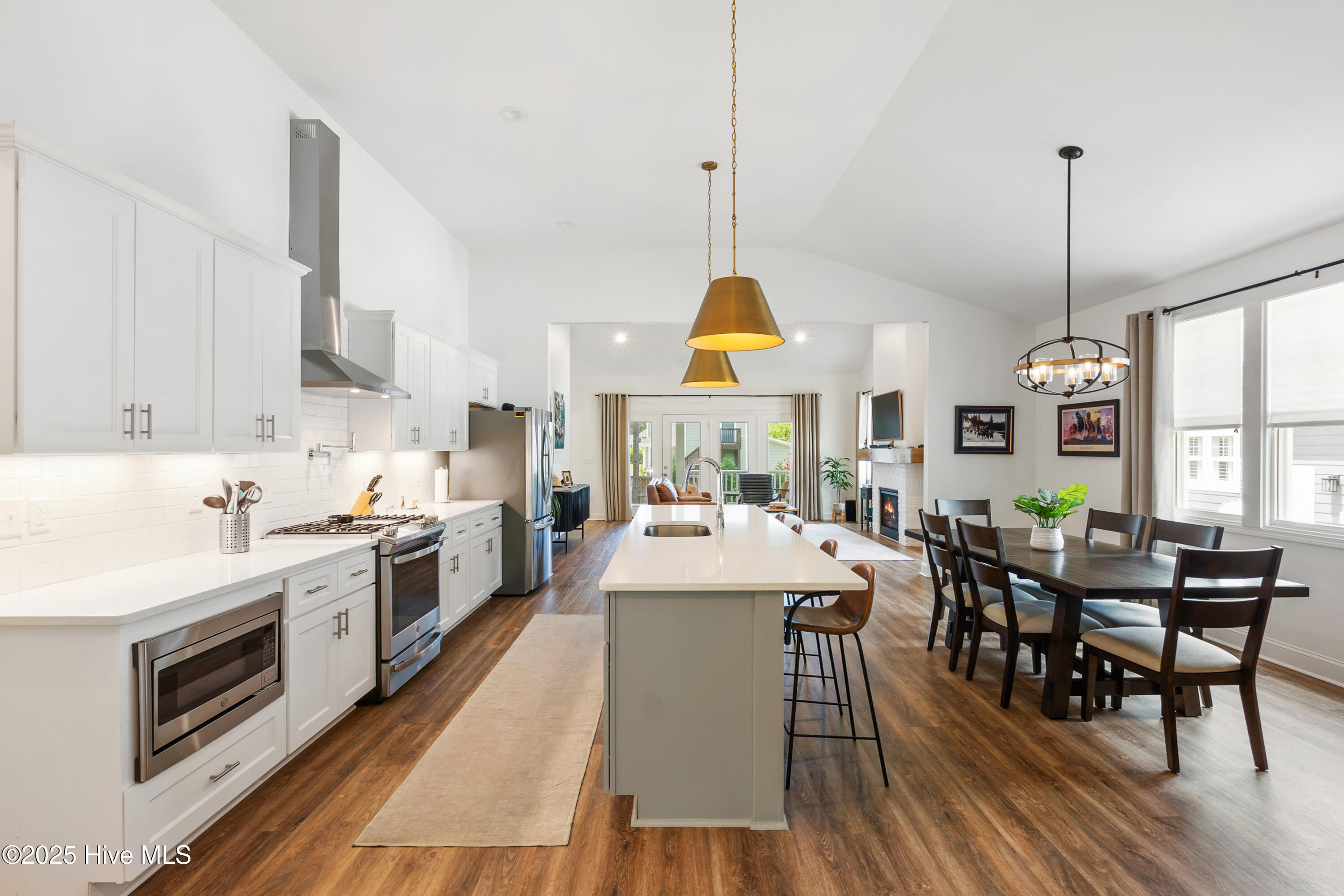 575 Vintage Lane