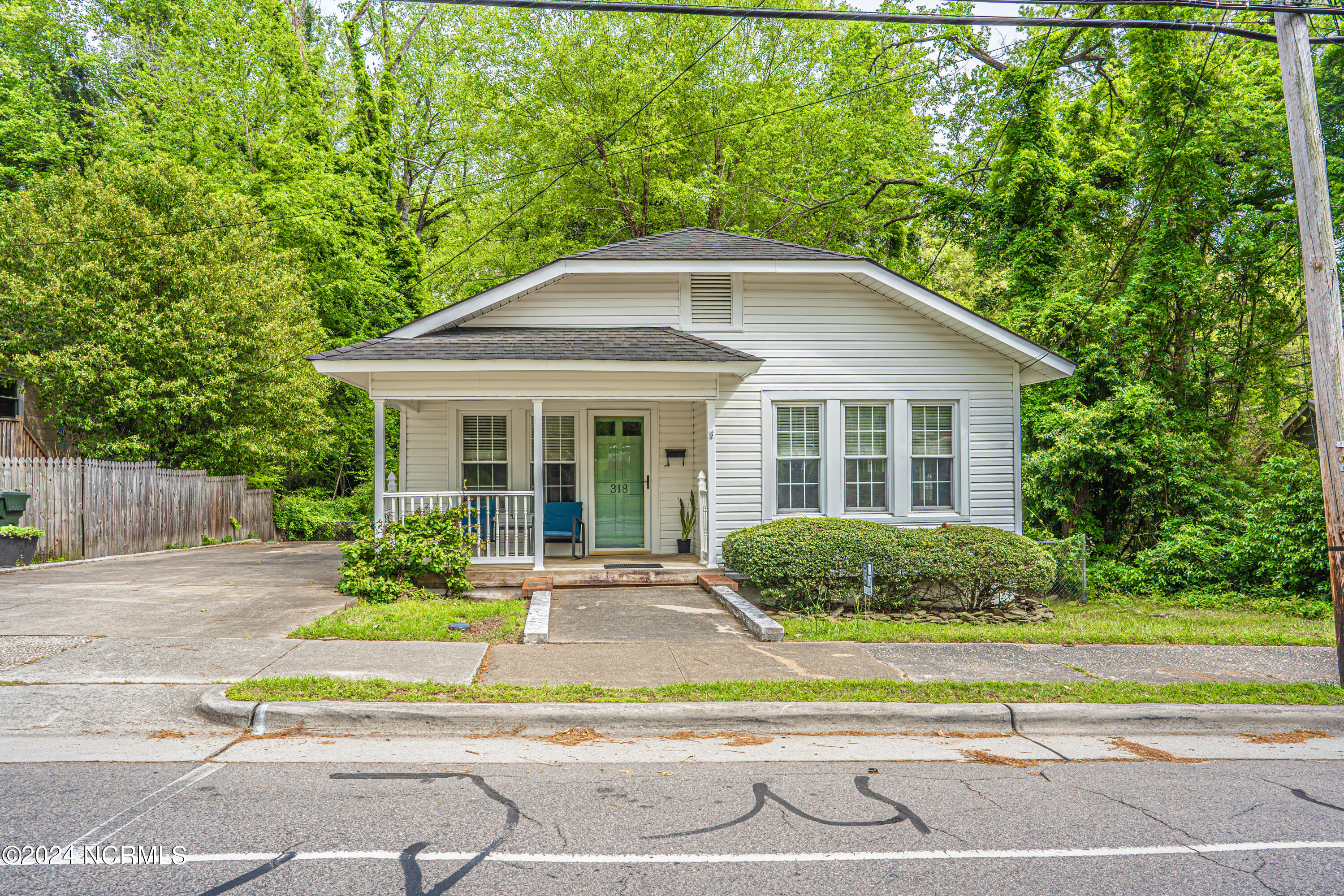 318 N Poplar Street