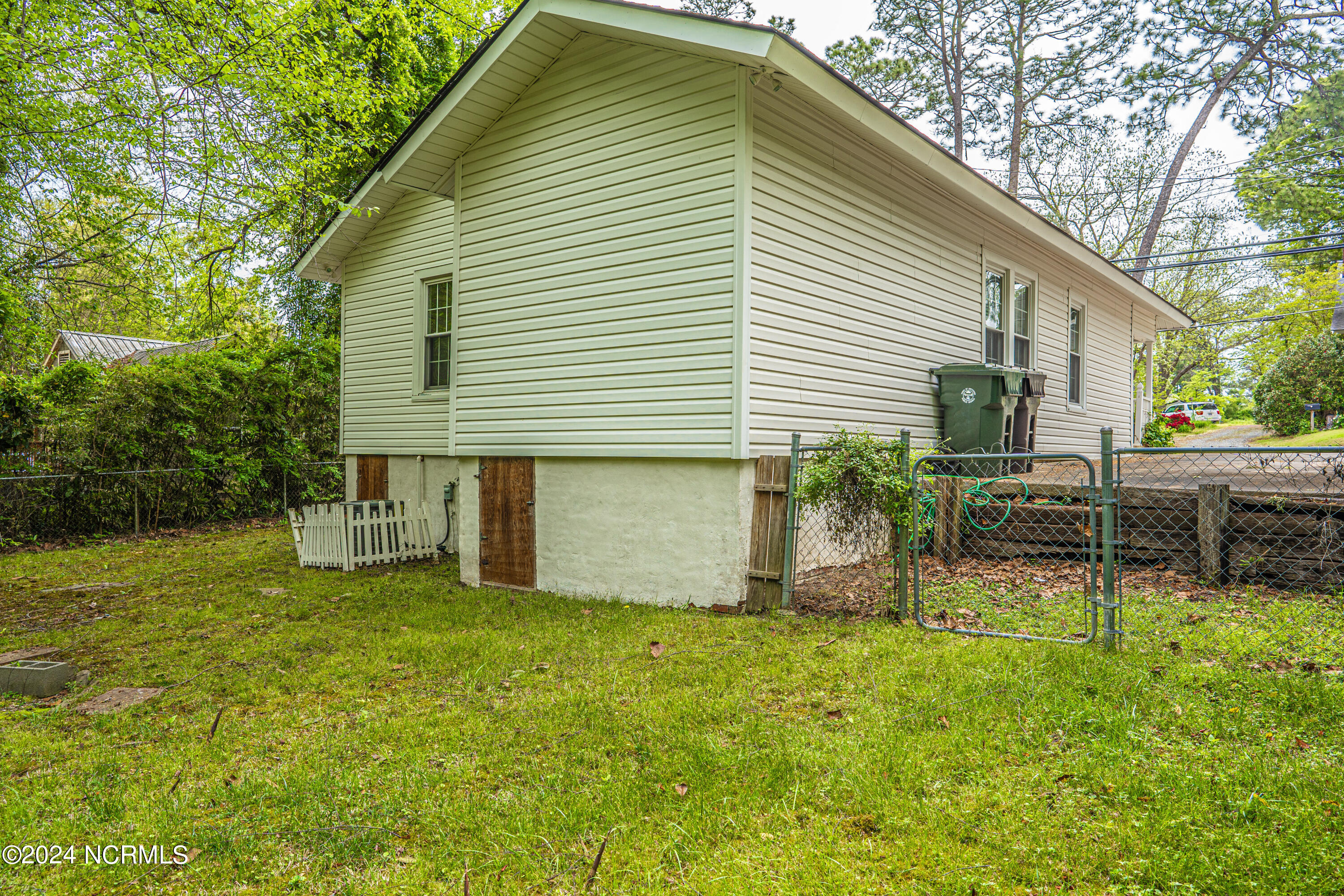 318 N Poplar Street
