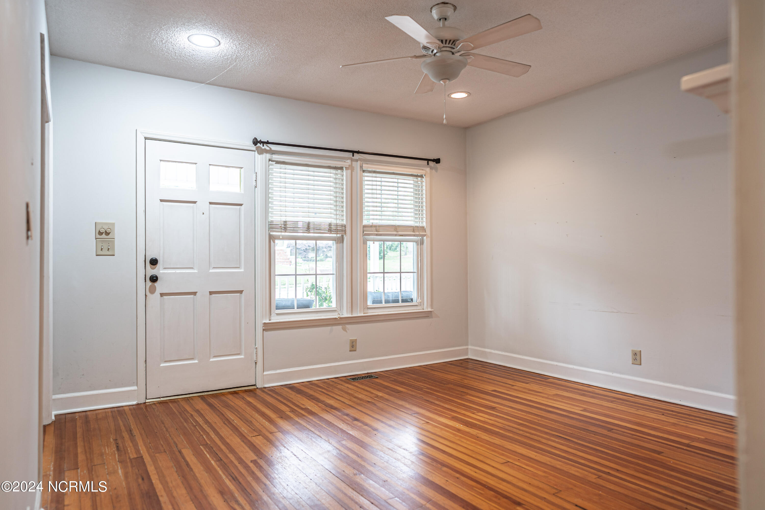 318 N Poplar Street
