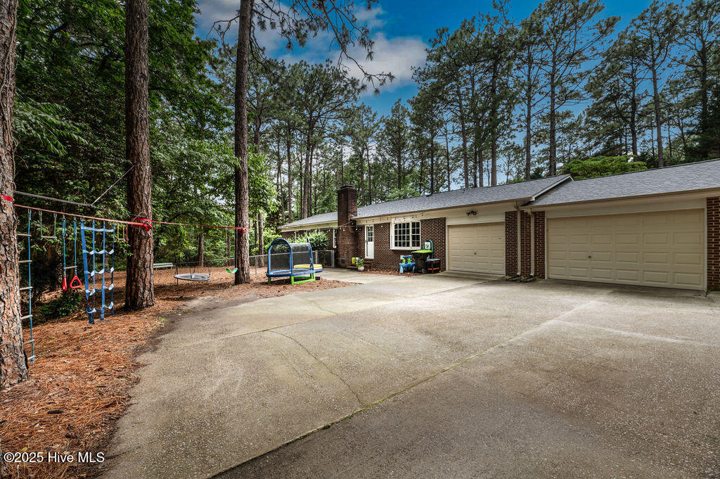 1809 E Indiana Avenue