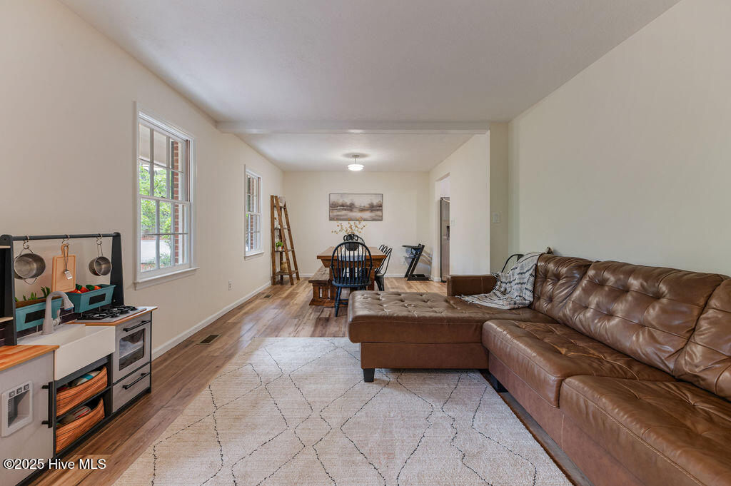 1809 E Indiana Avenue