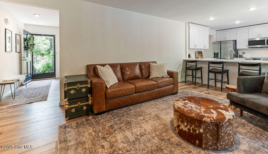 1809 E Indiana Avenue