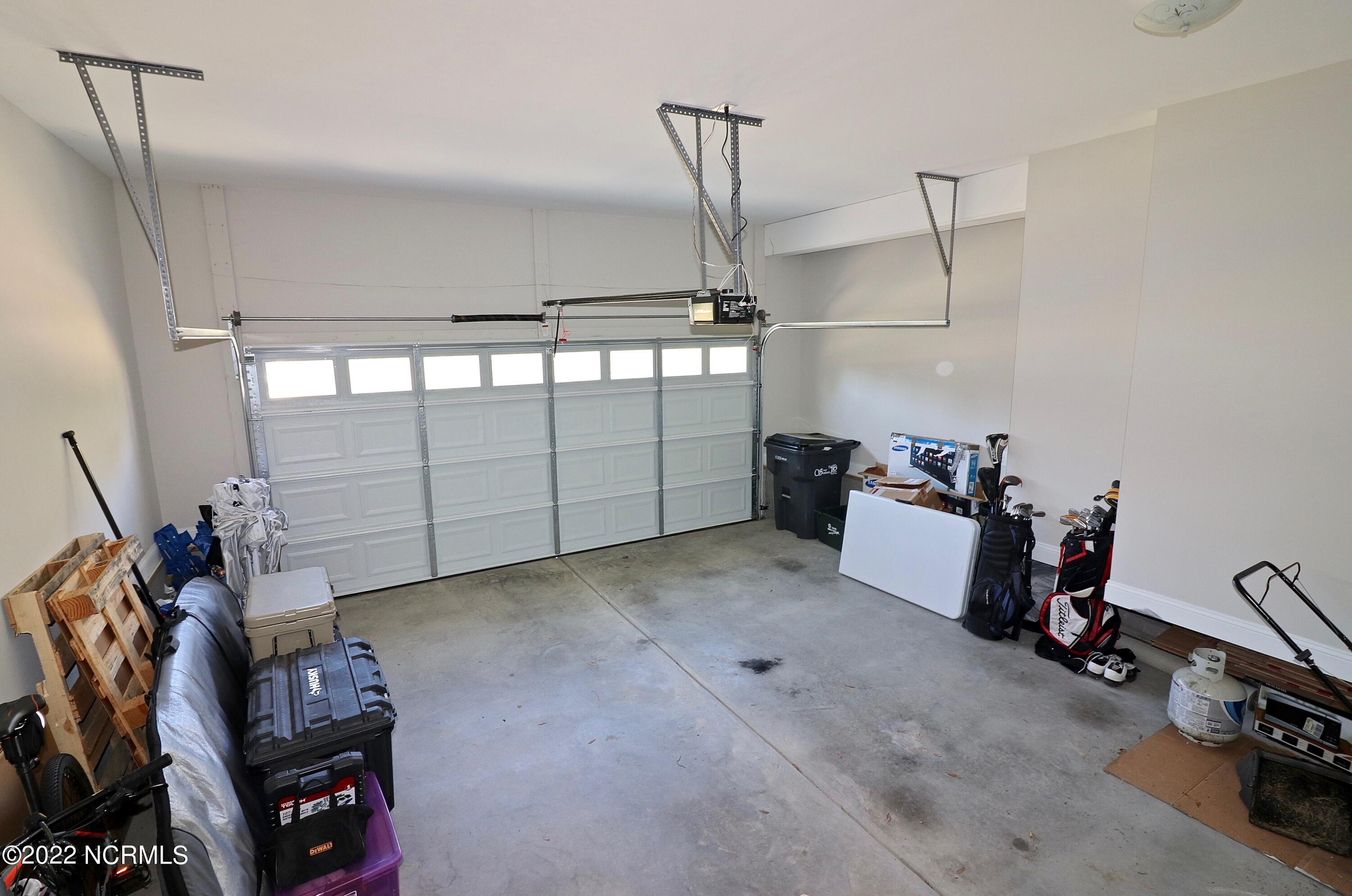 465 W Connecticut Avenue