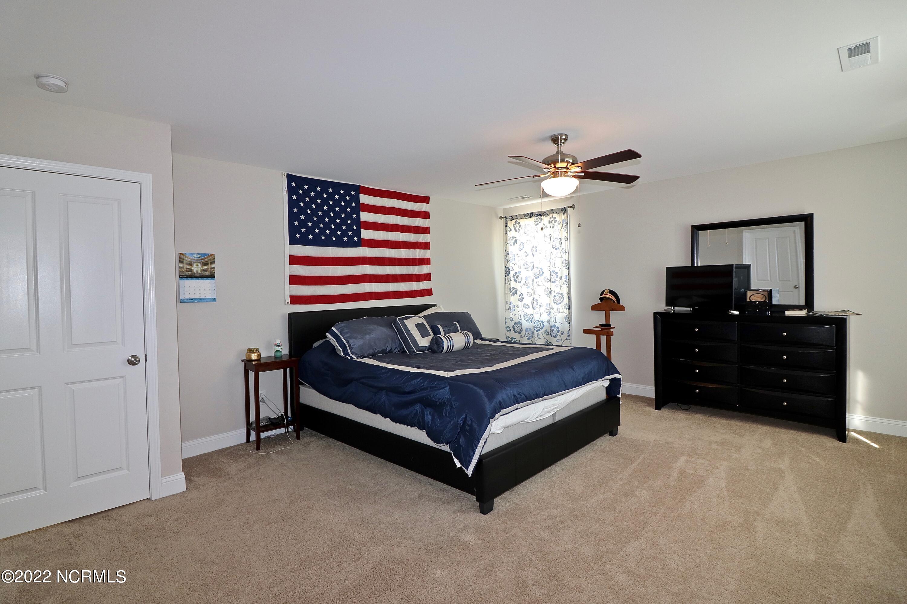 465 W Connecticut Avenue