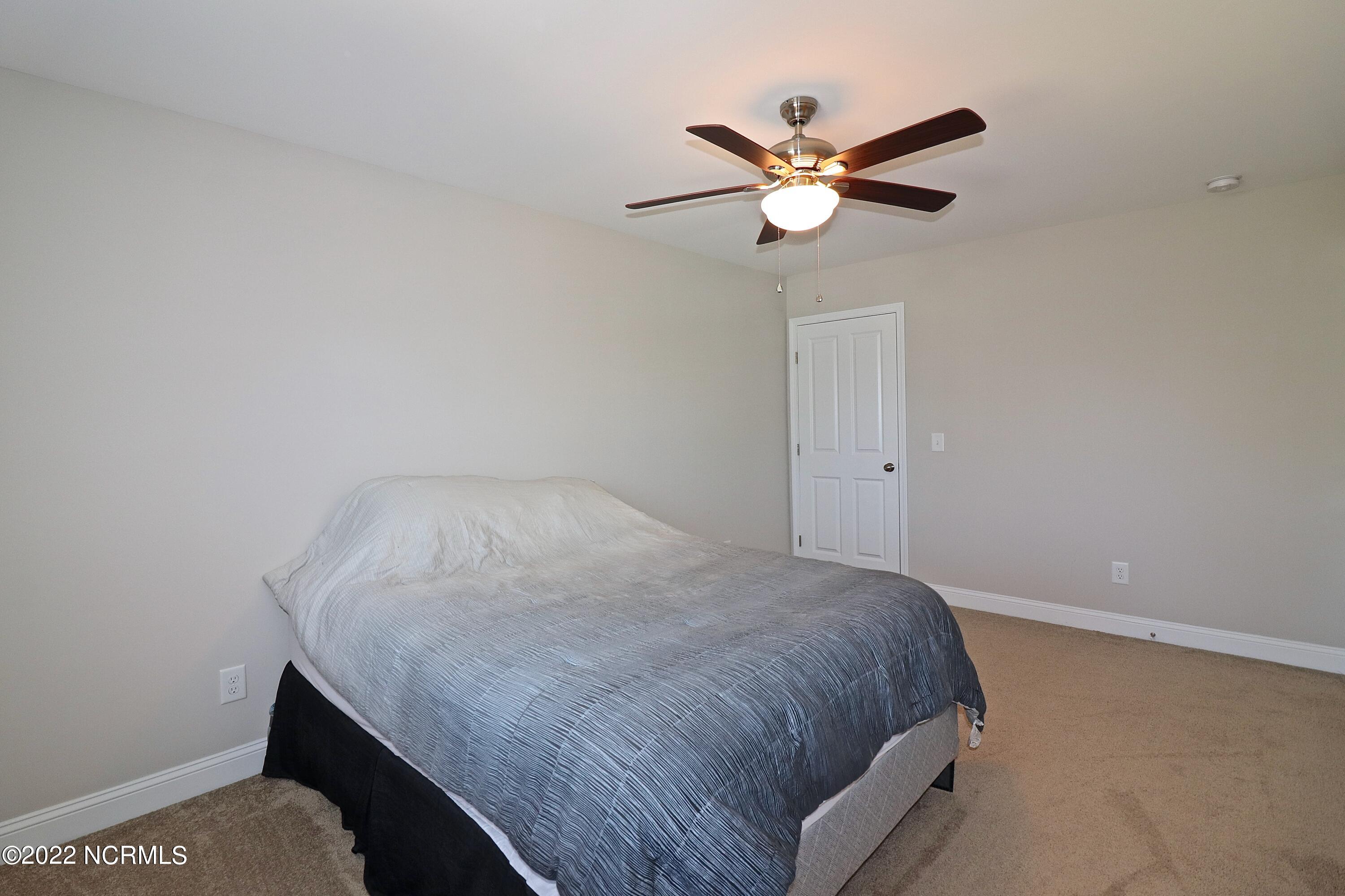 465 W Connecticut Avenue