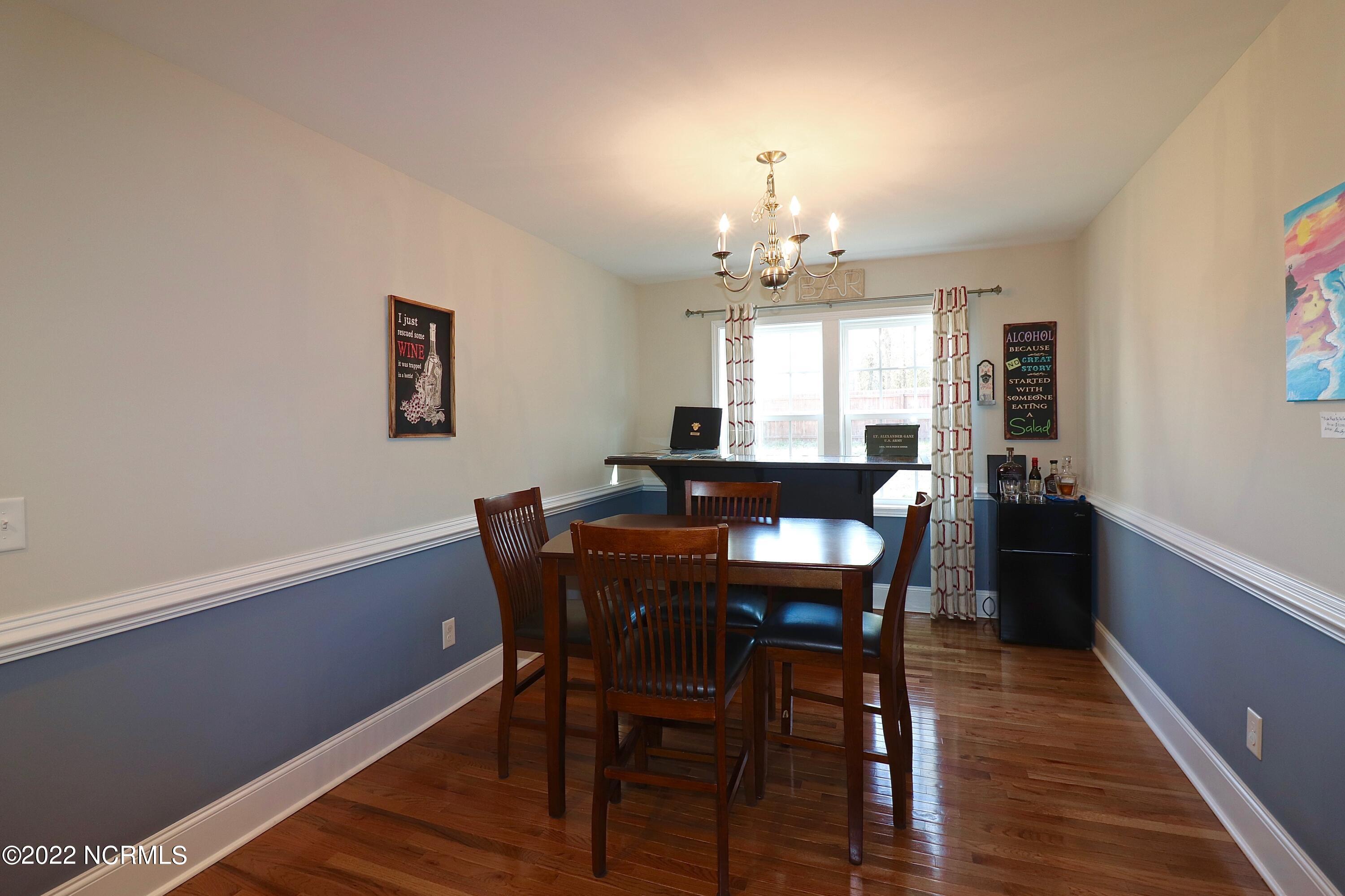 465 W Connecticut Avenue