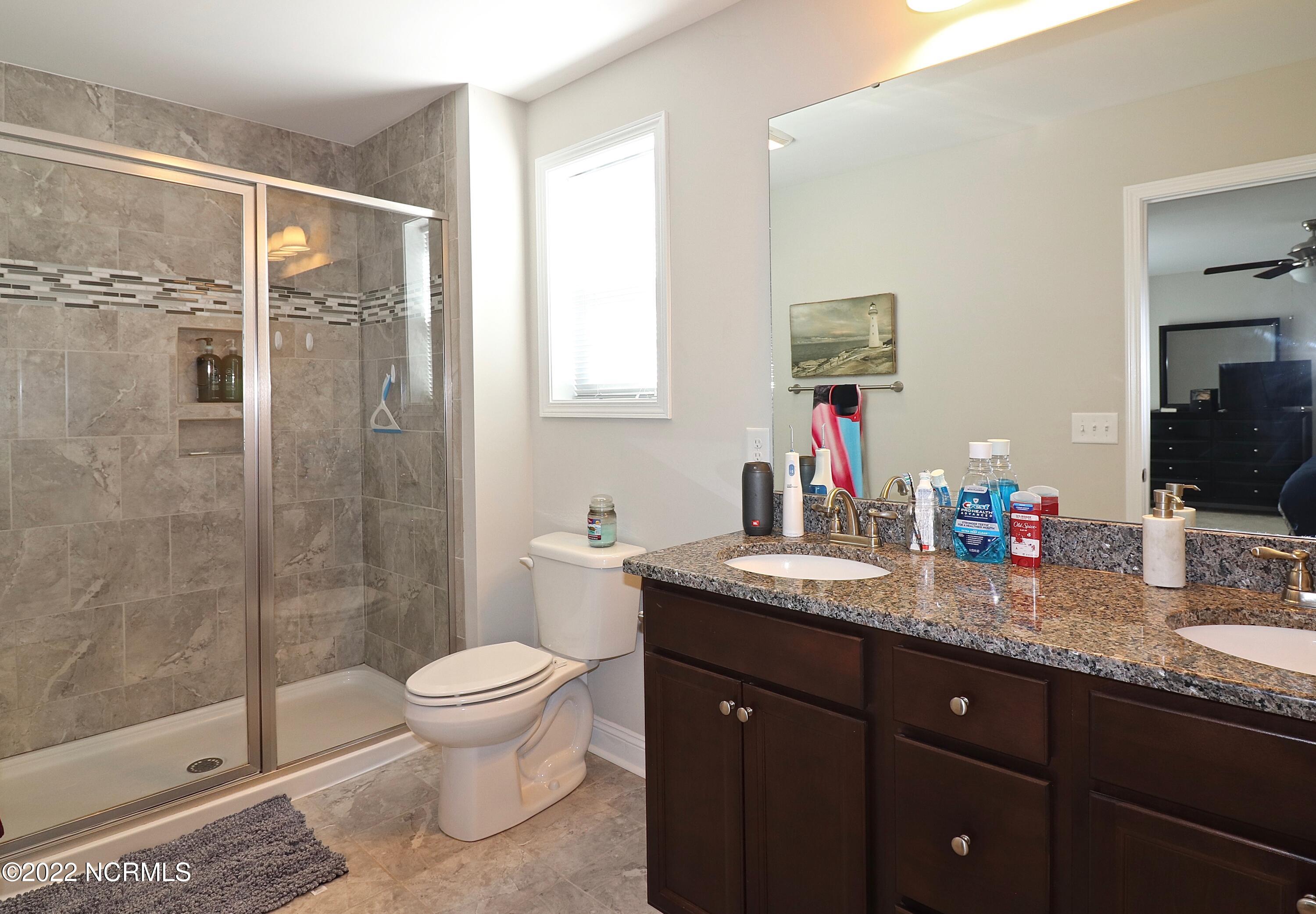 465 W Connecticut Avenue