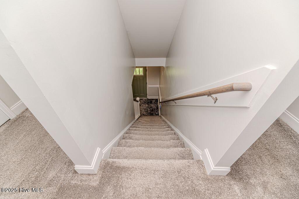 216 Vanderbuilt Court