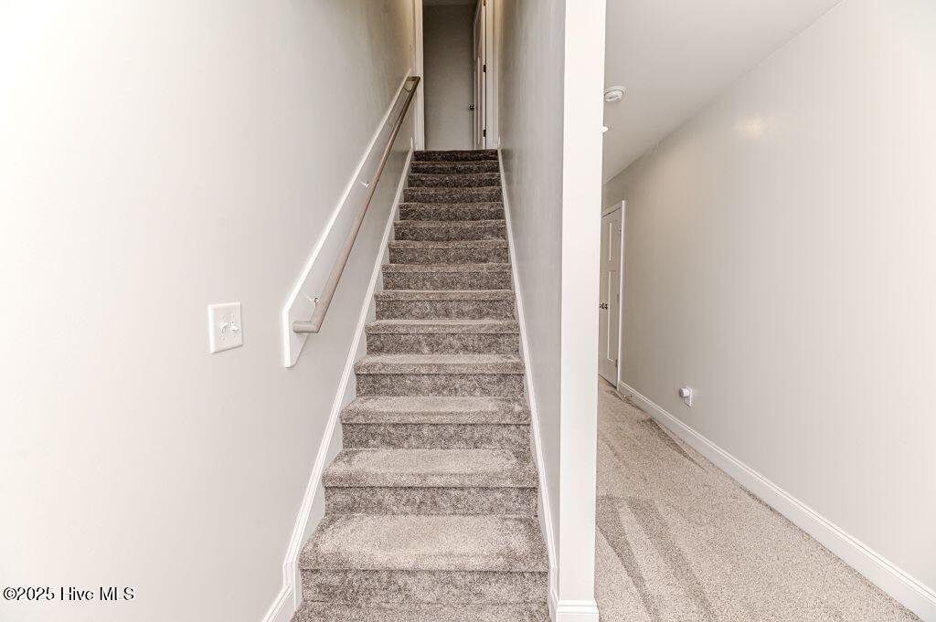 216 Vanderbuilt Court