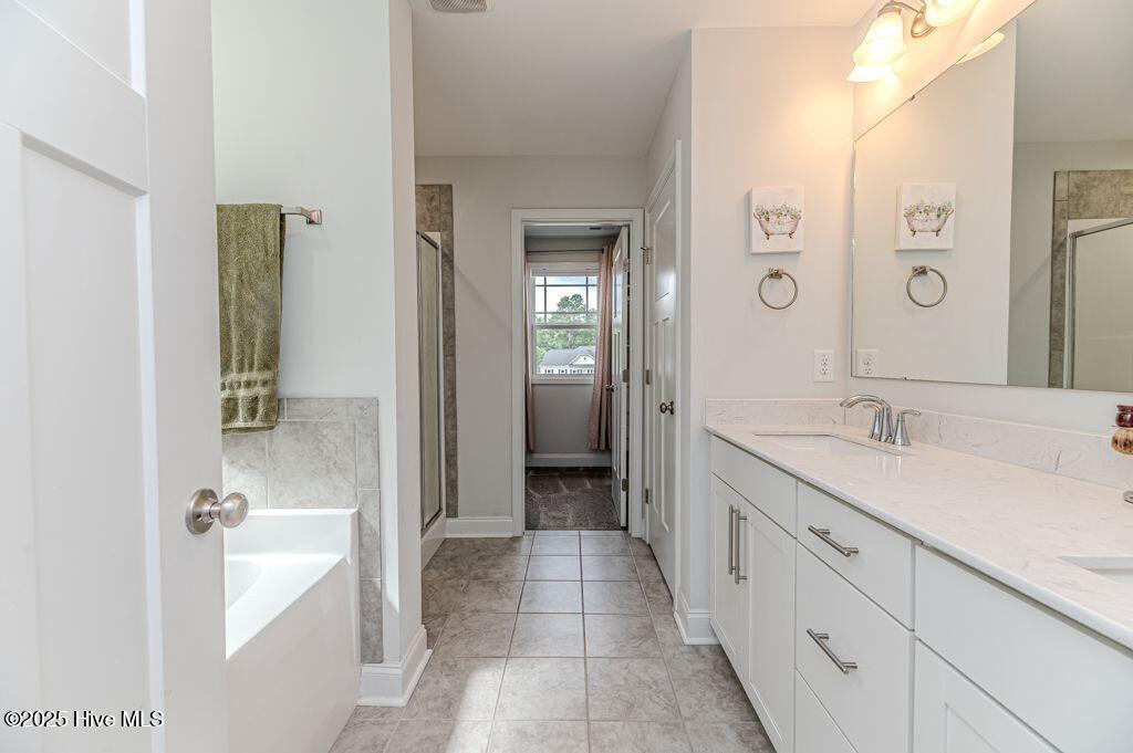 216 Vanderbuilt Court