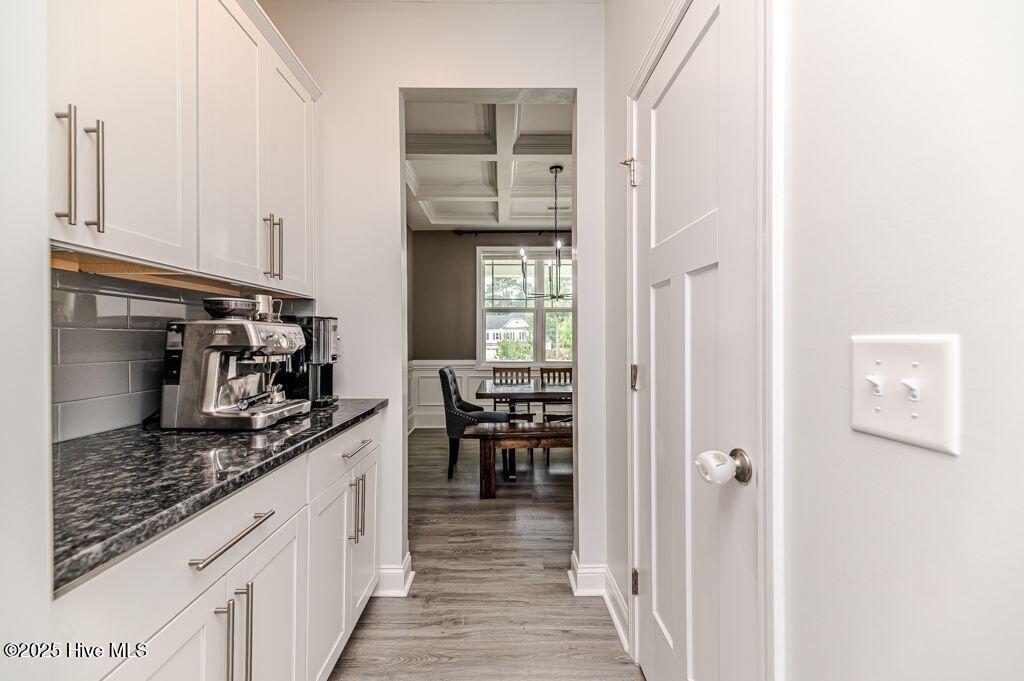 216 Vanderbuilt Court