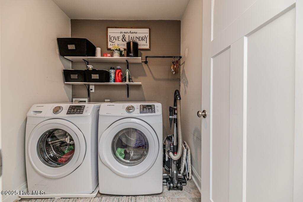 216 Vanderbuilt Court