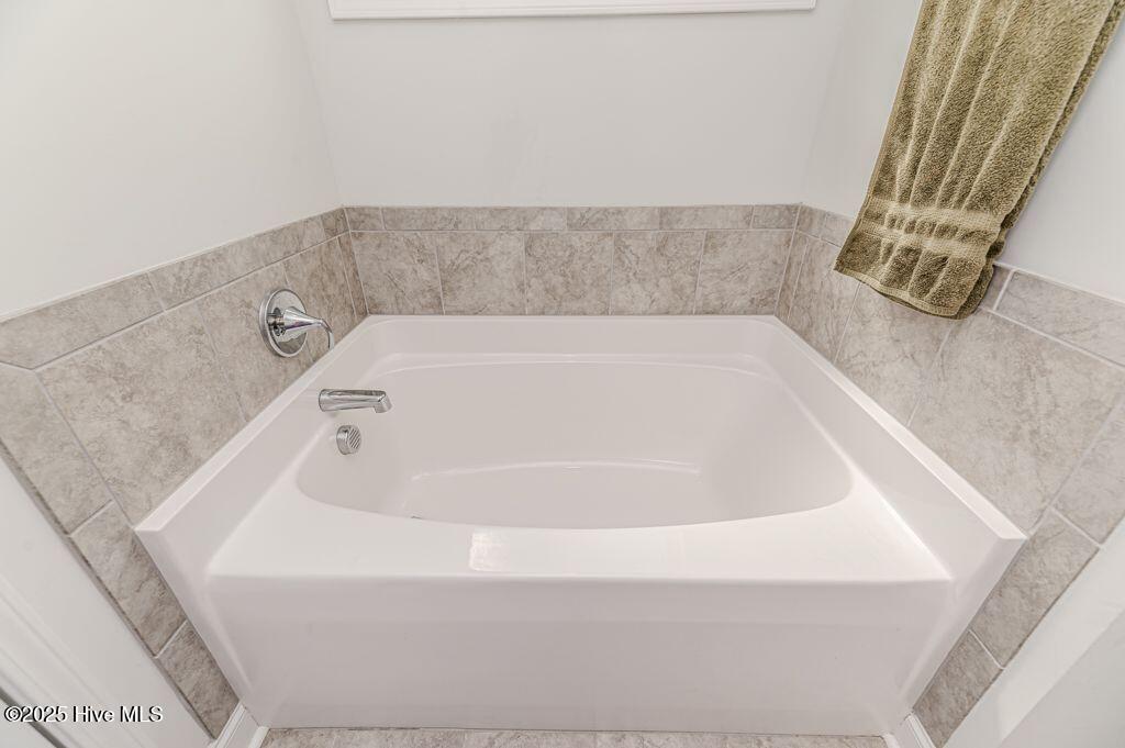 216 Vanderbuilt Court