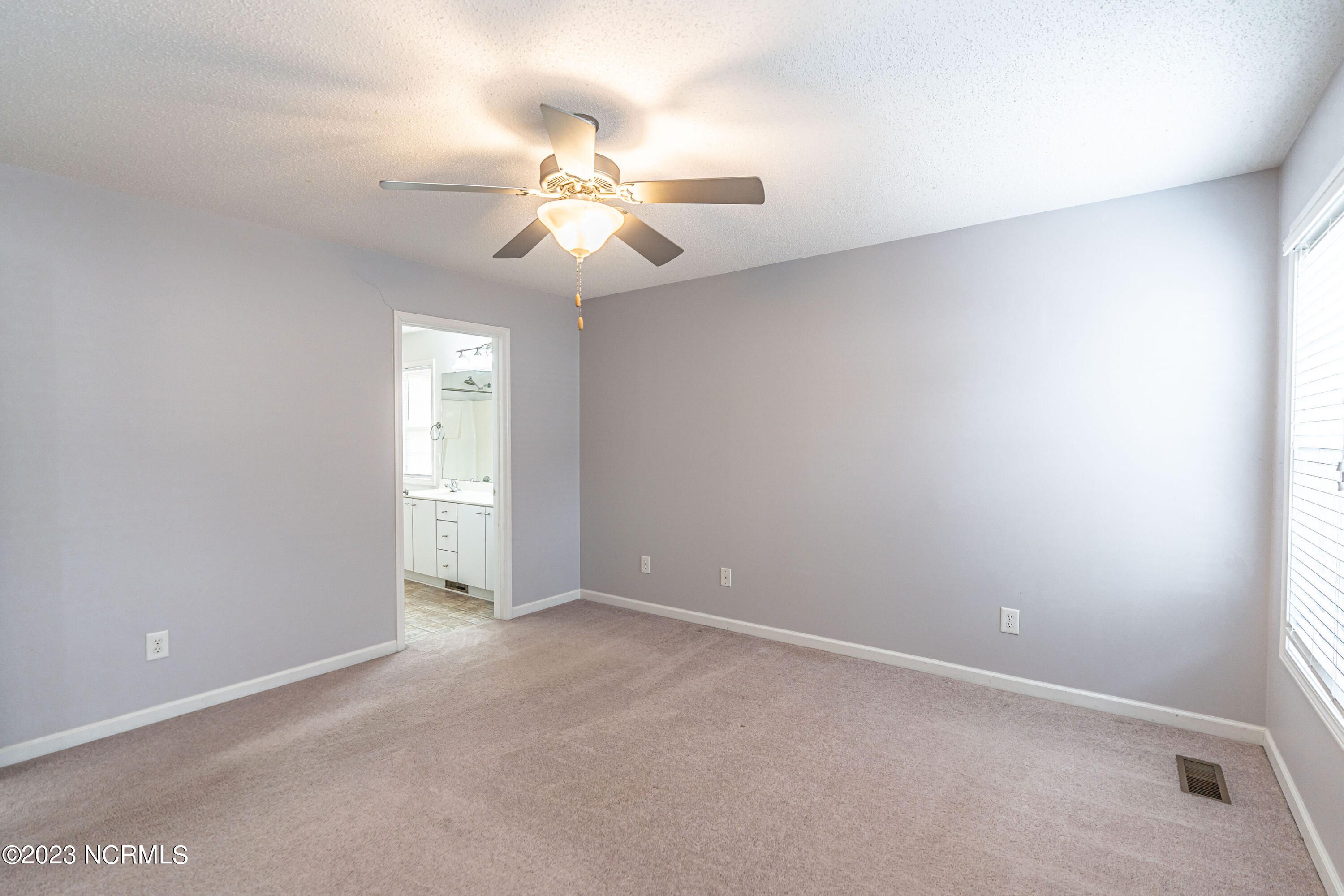 170 Woodgreen Lane