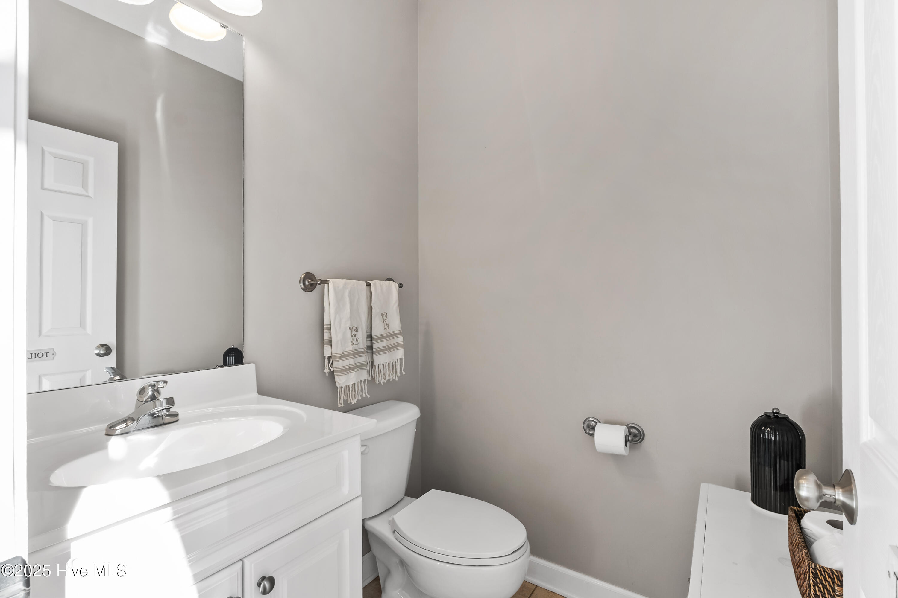 190 Diamondhead Drive S