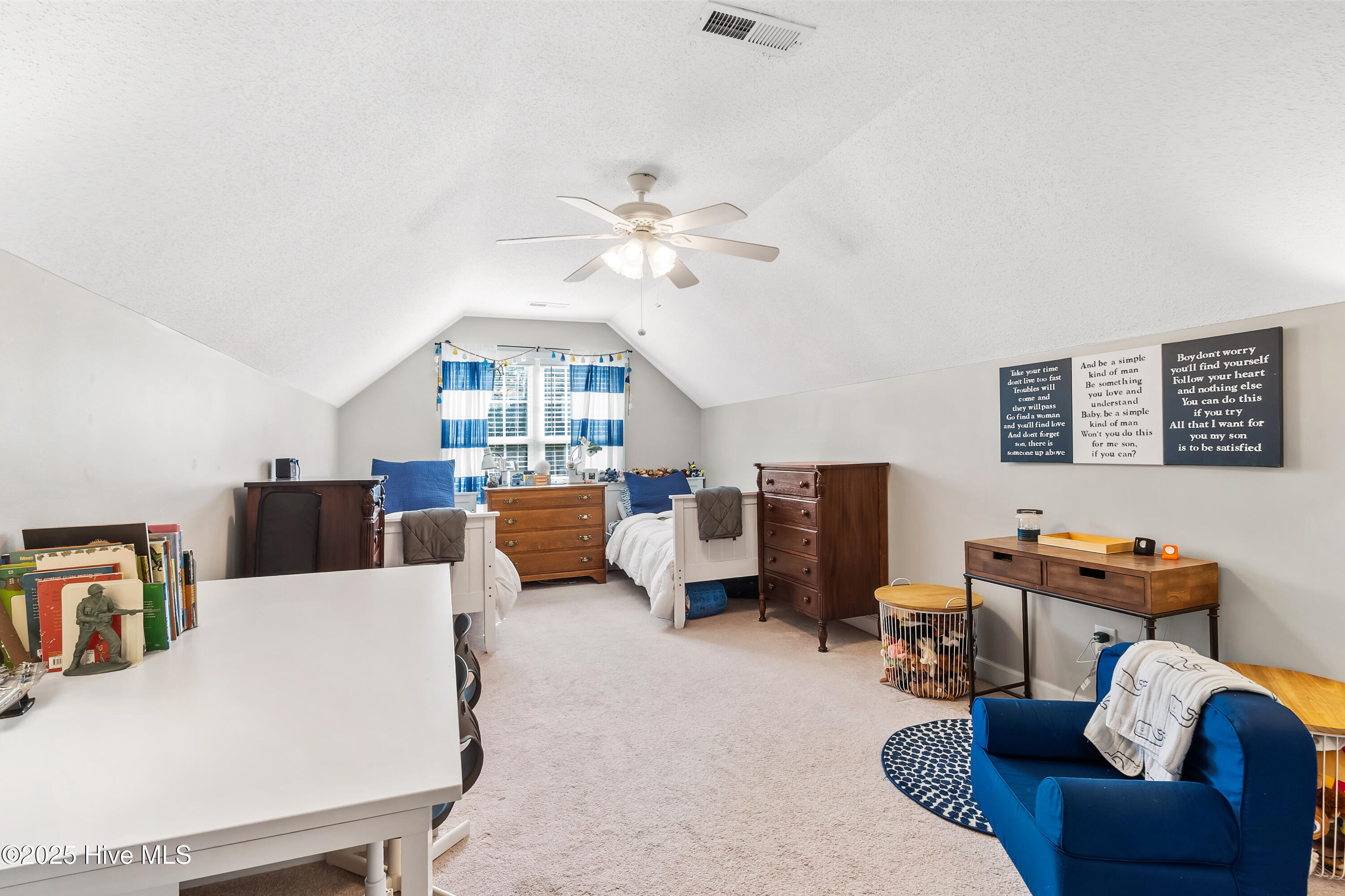 190 Diamondhead Drive S