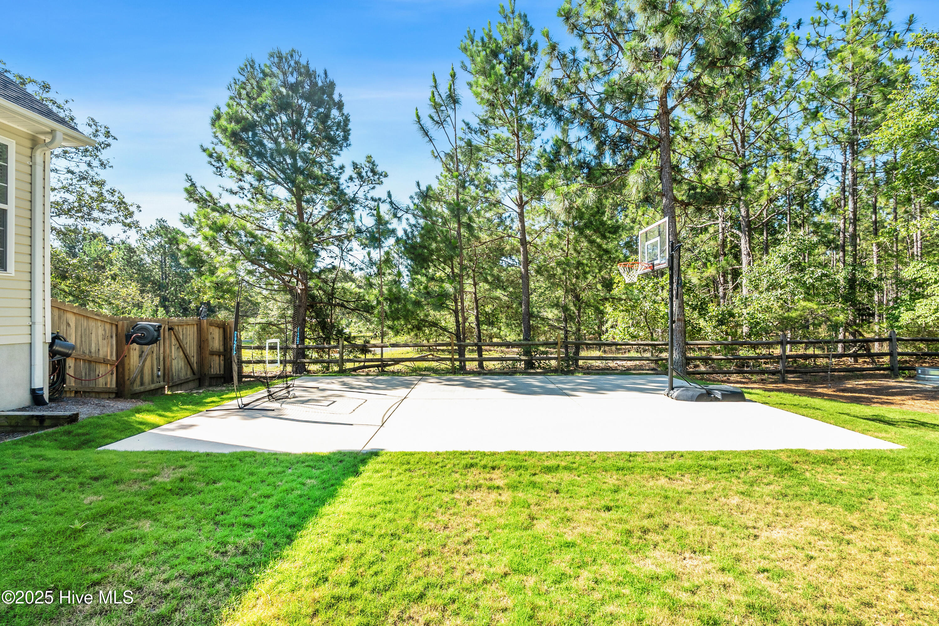 190 Diamondhead Drive S