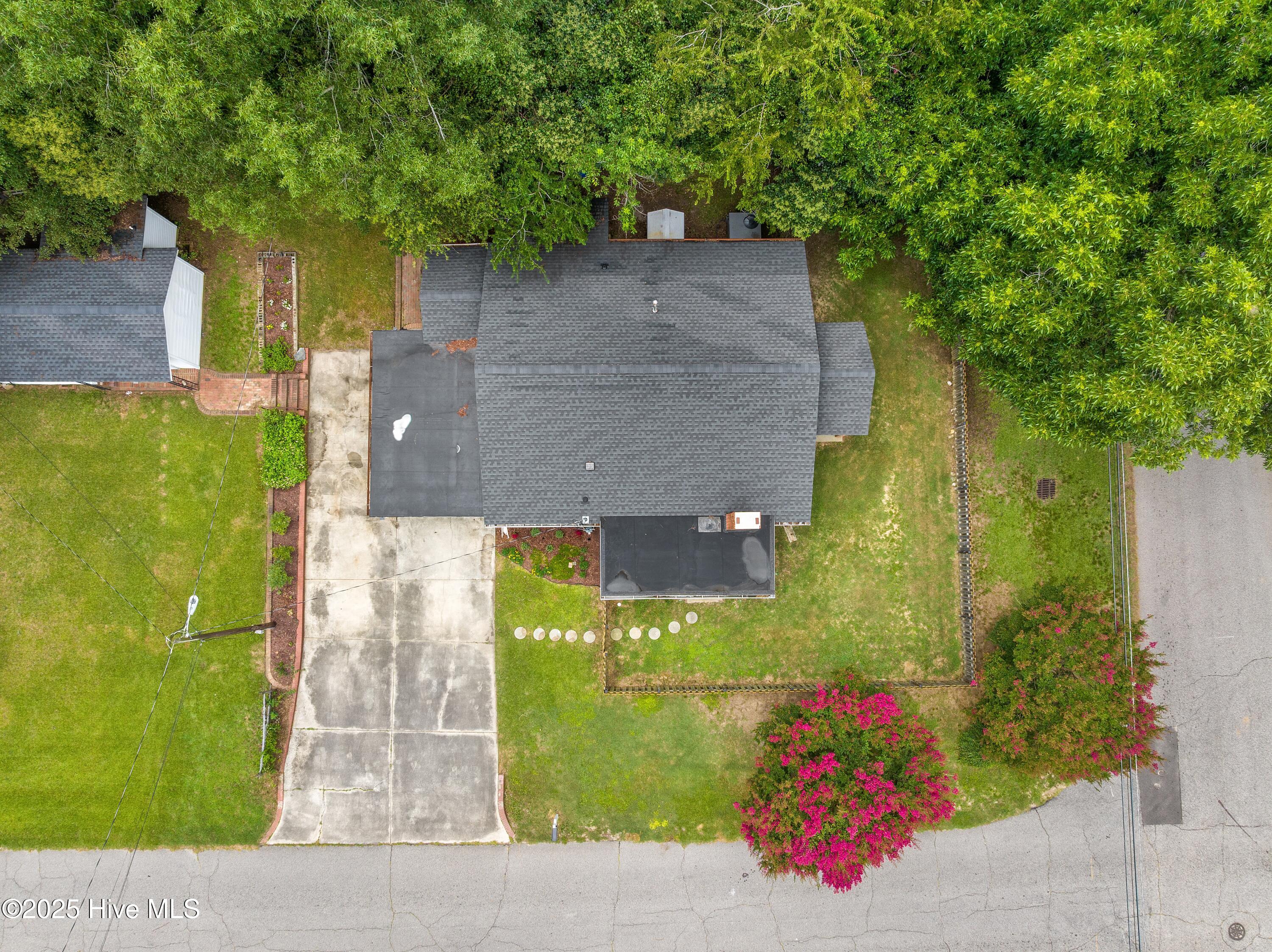 401 W Mcneill Street