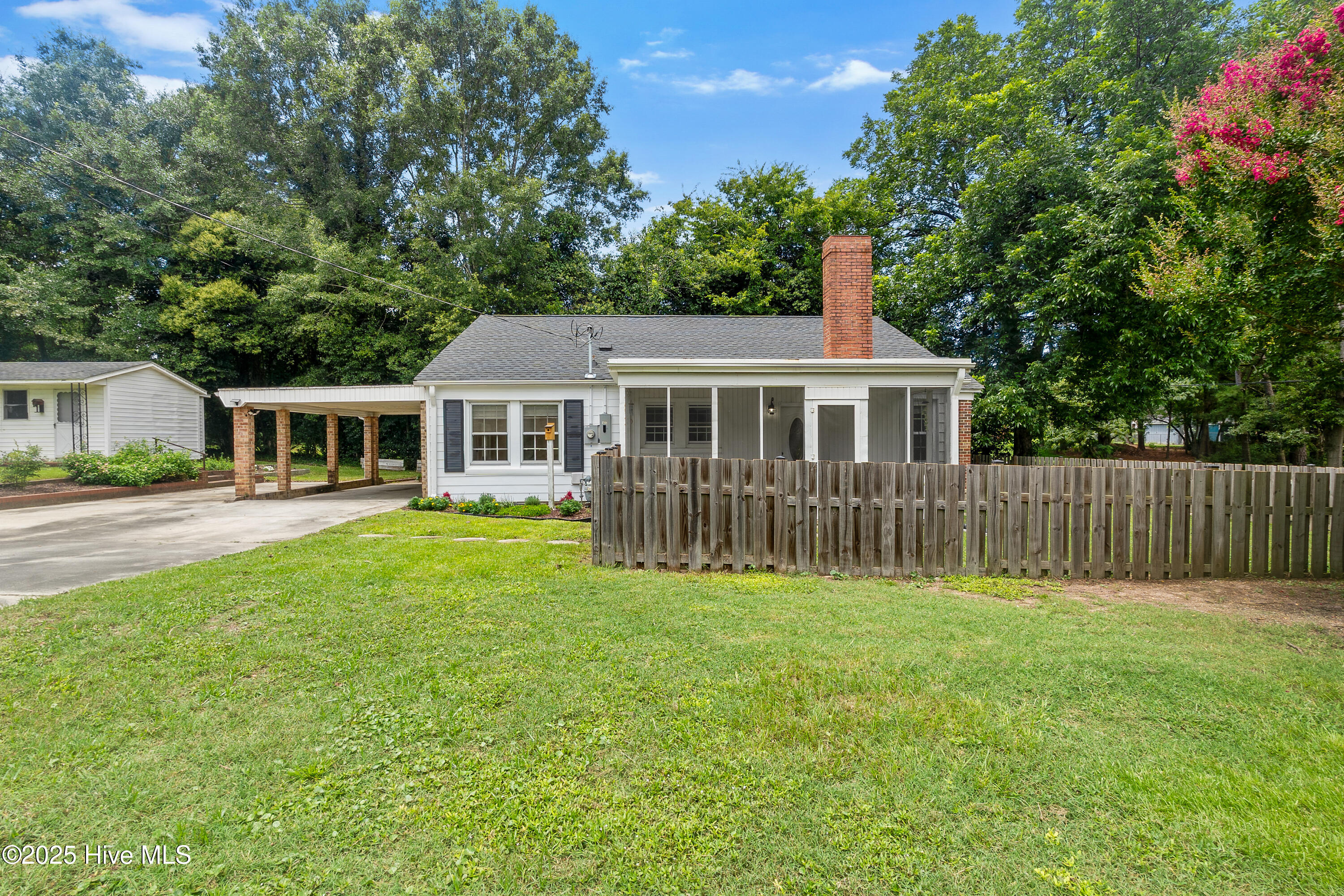 401 W Mcneill Street