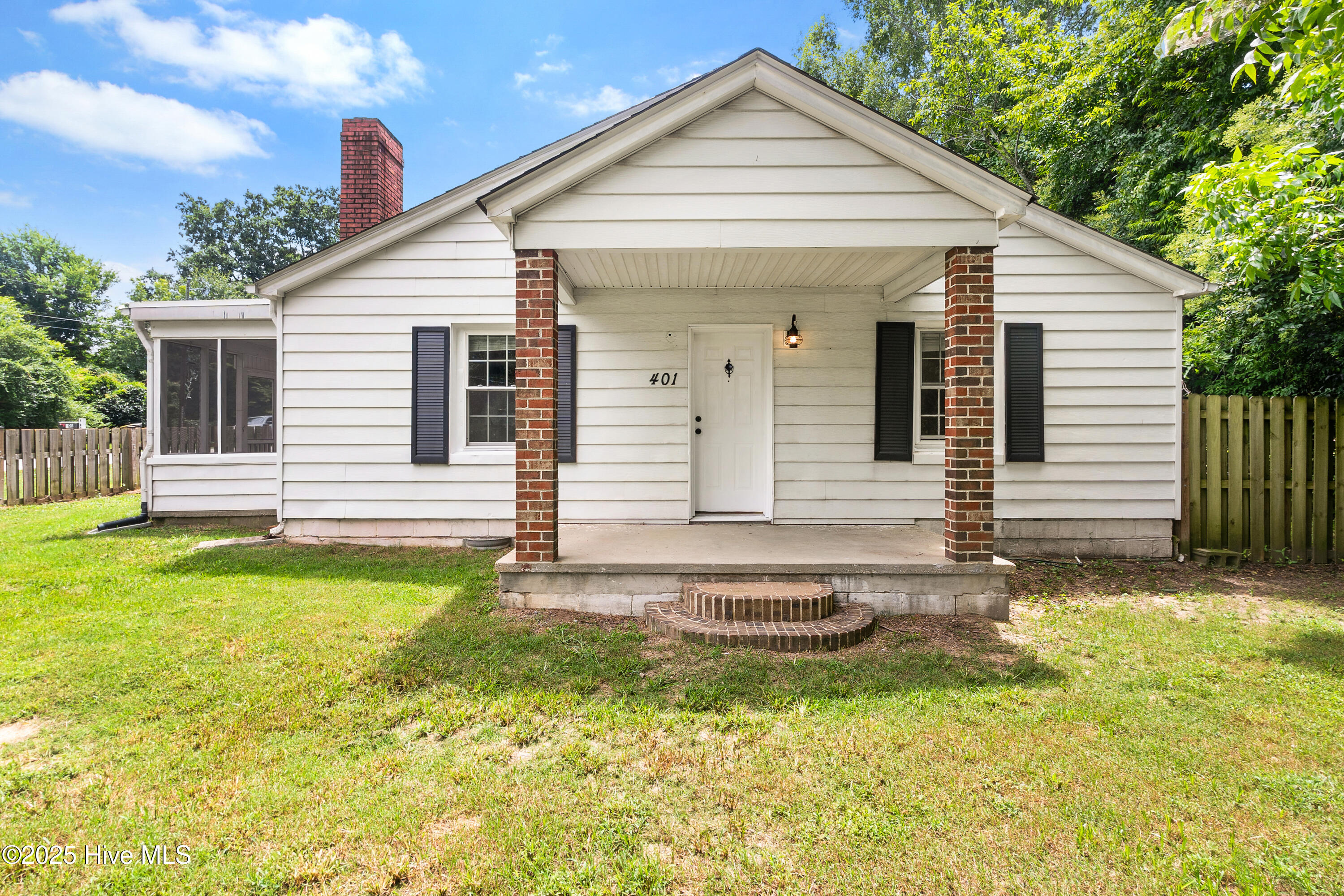 401 W Mcneill Street