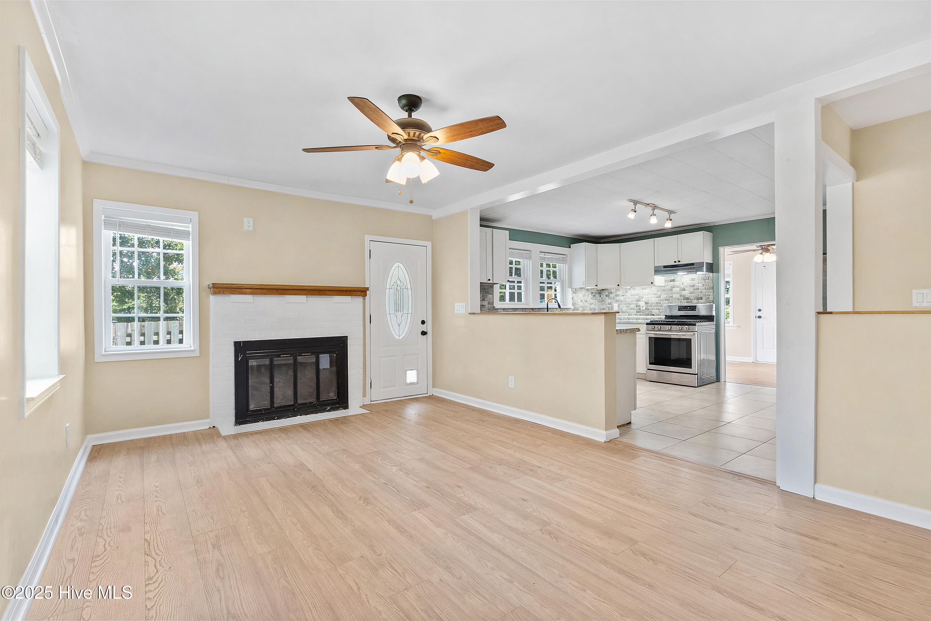 401 W Mcneill Street