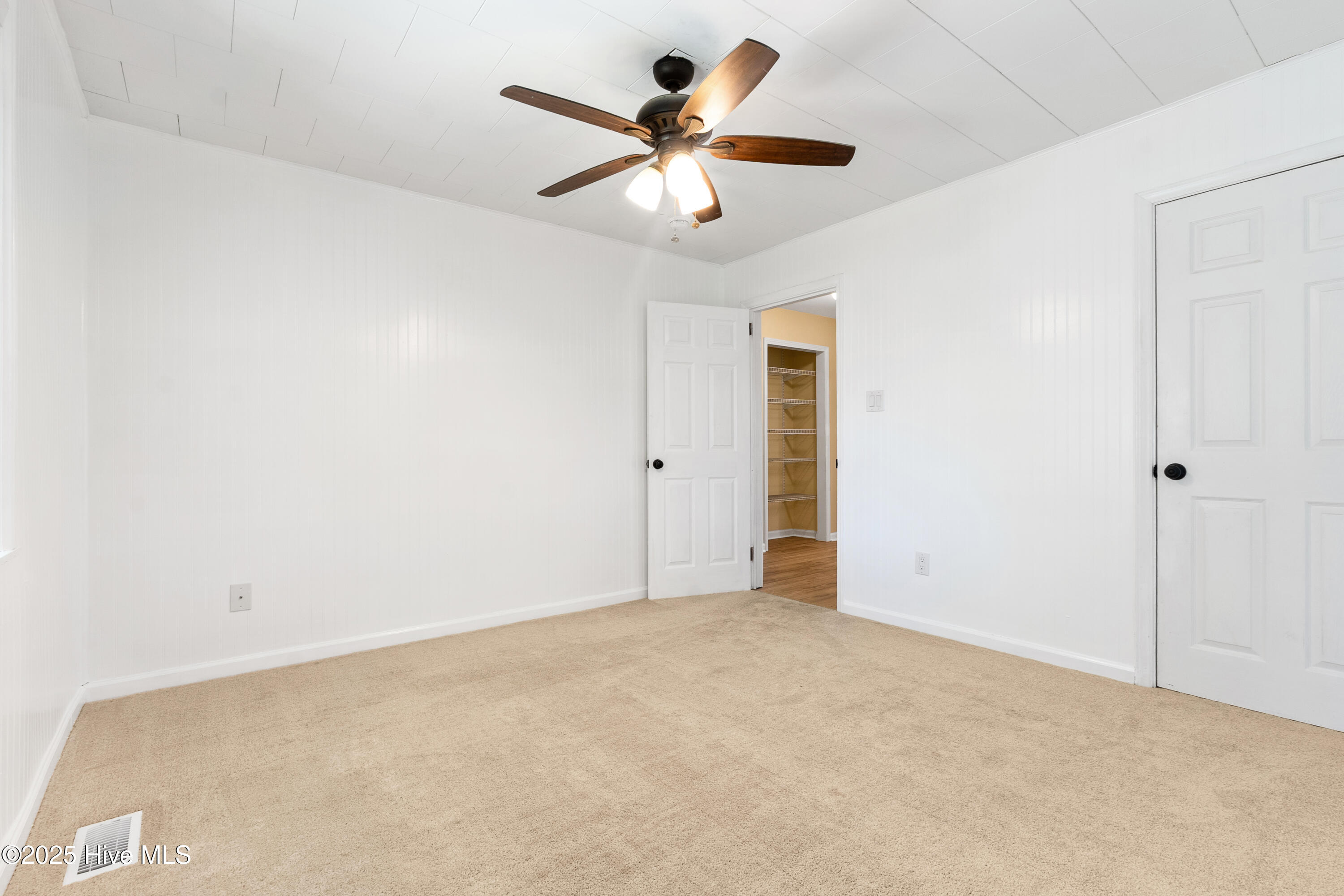 401 W Mcneill Street