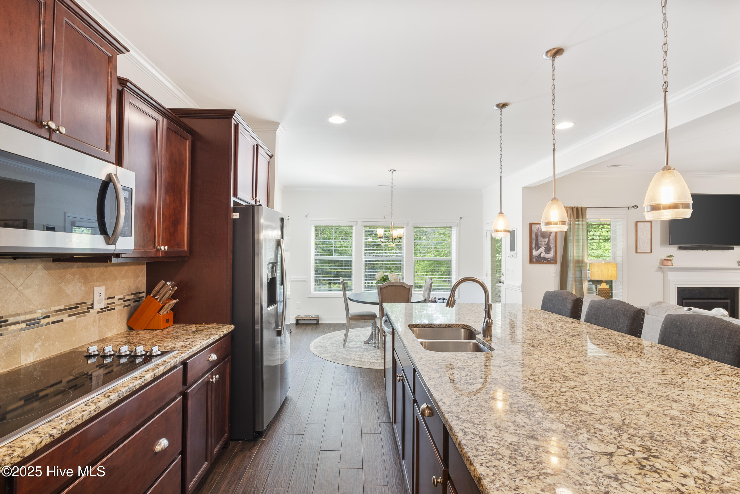 530 Avenue Of The Carolinas