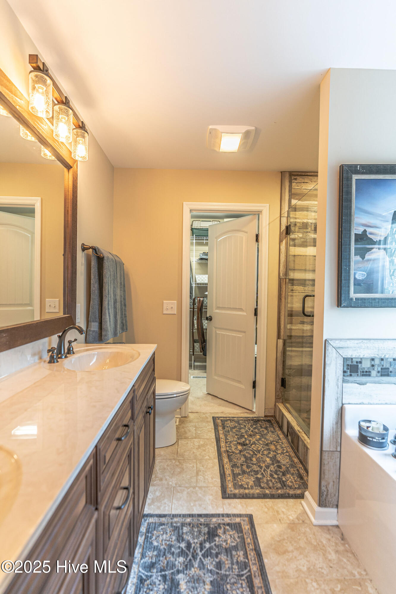 25 Lake View Drive E