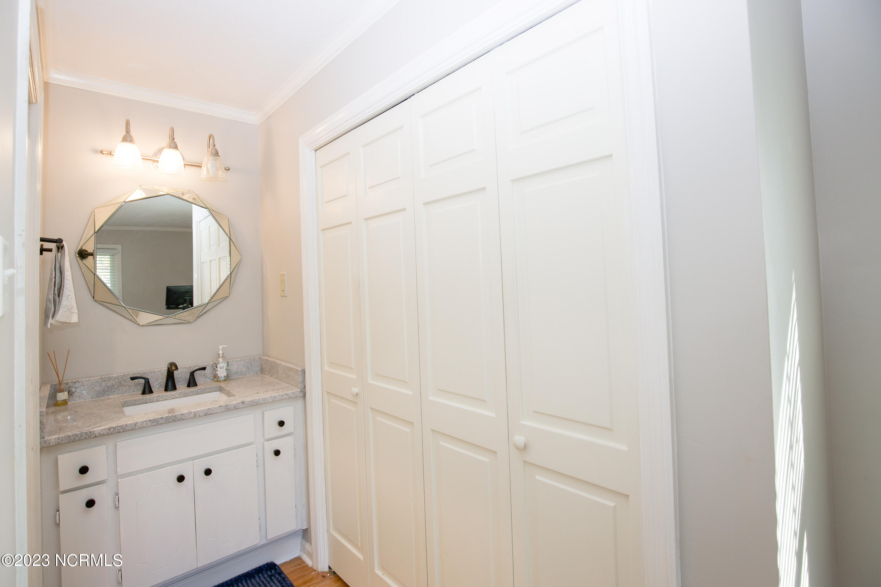 209 Selkirk Trail