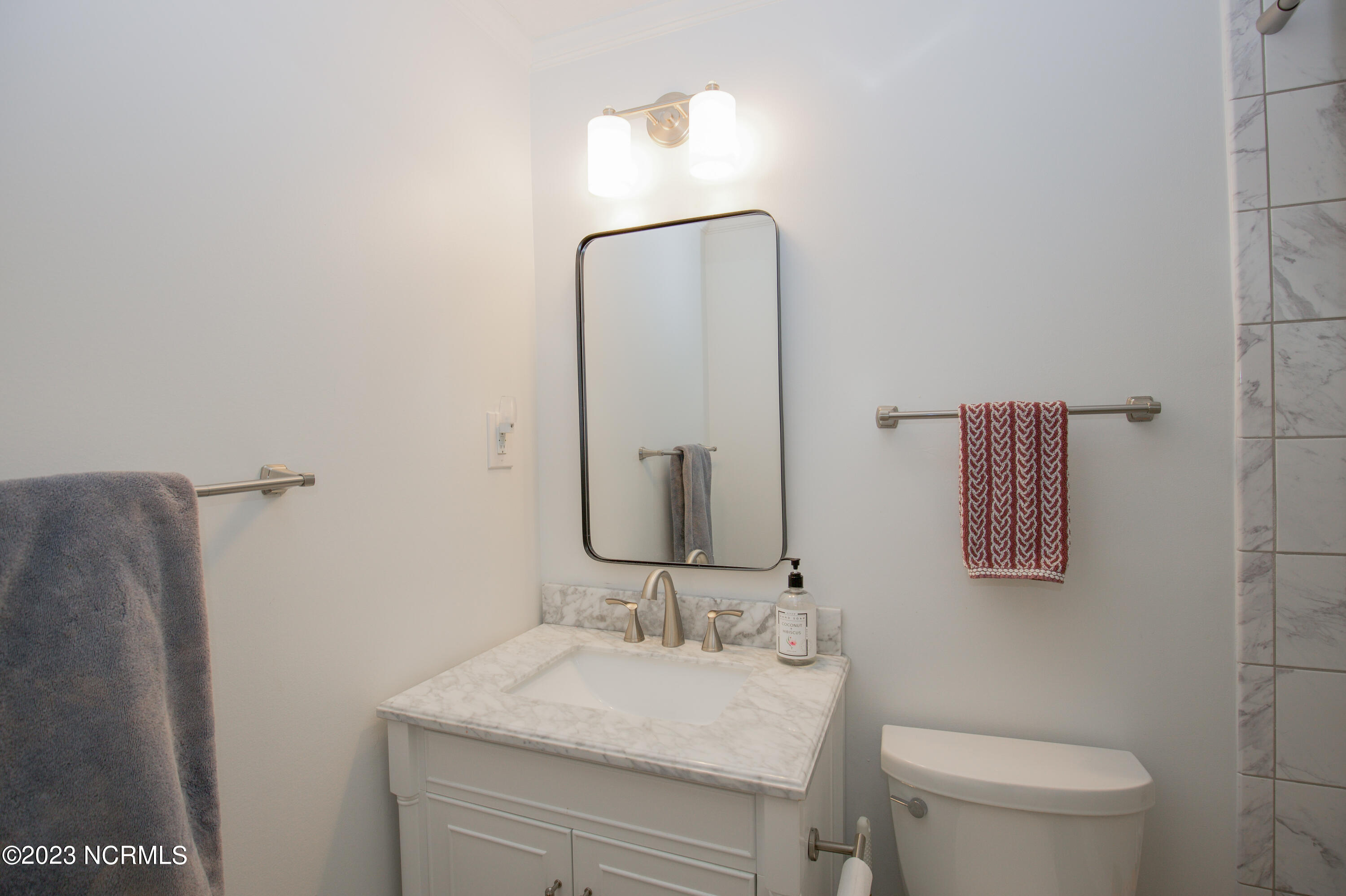 209 Selkirk Trail