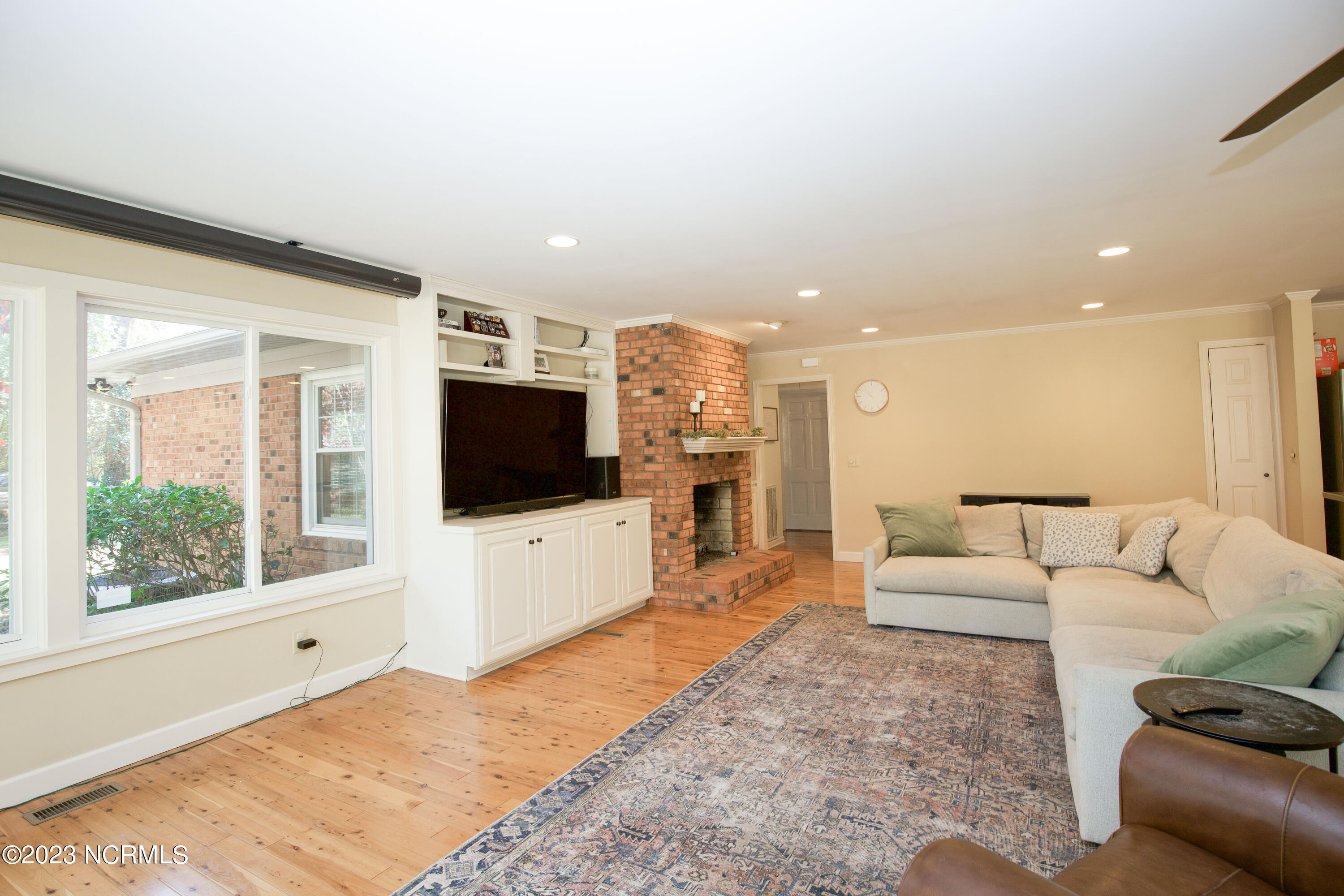 209 Selkirk Trail