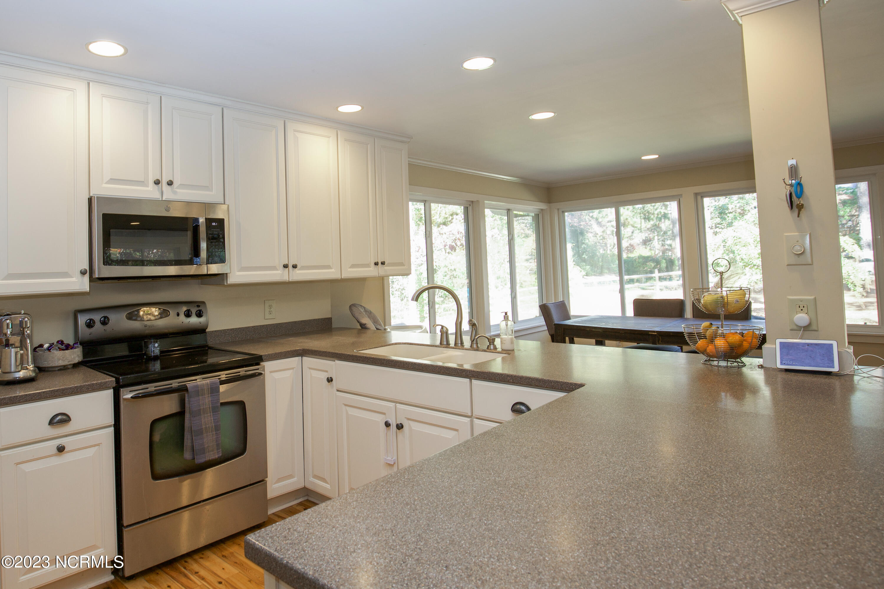 209 Selkirk Trail