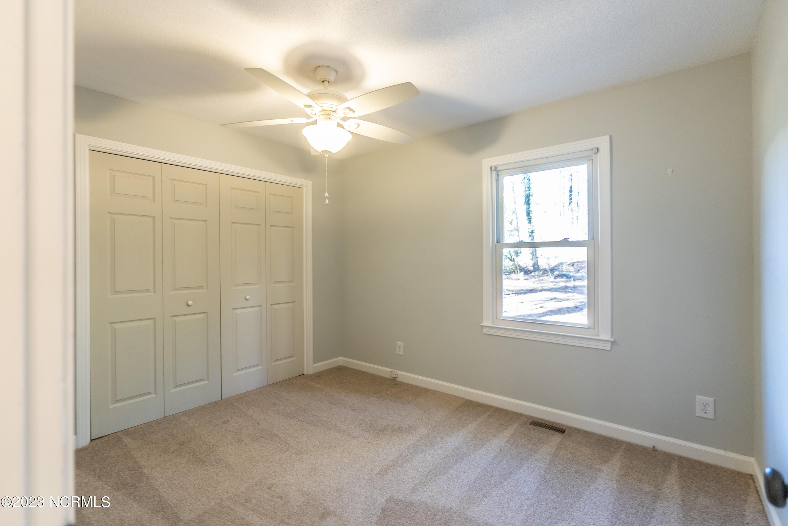 38 Lakeview Drive