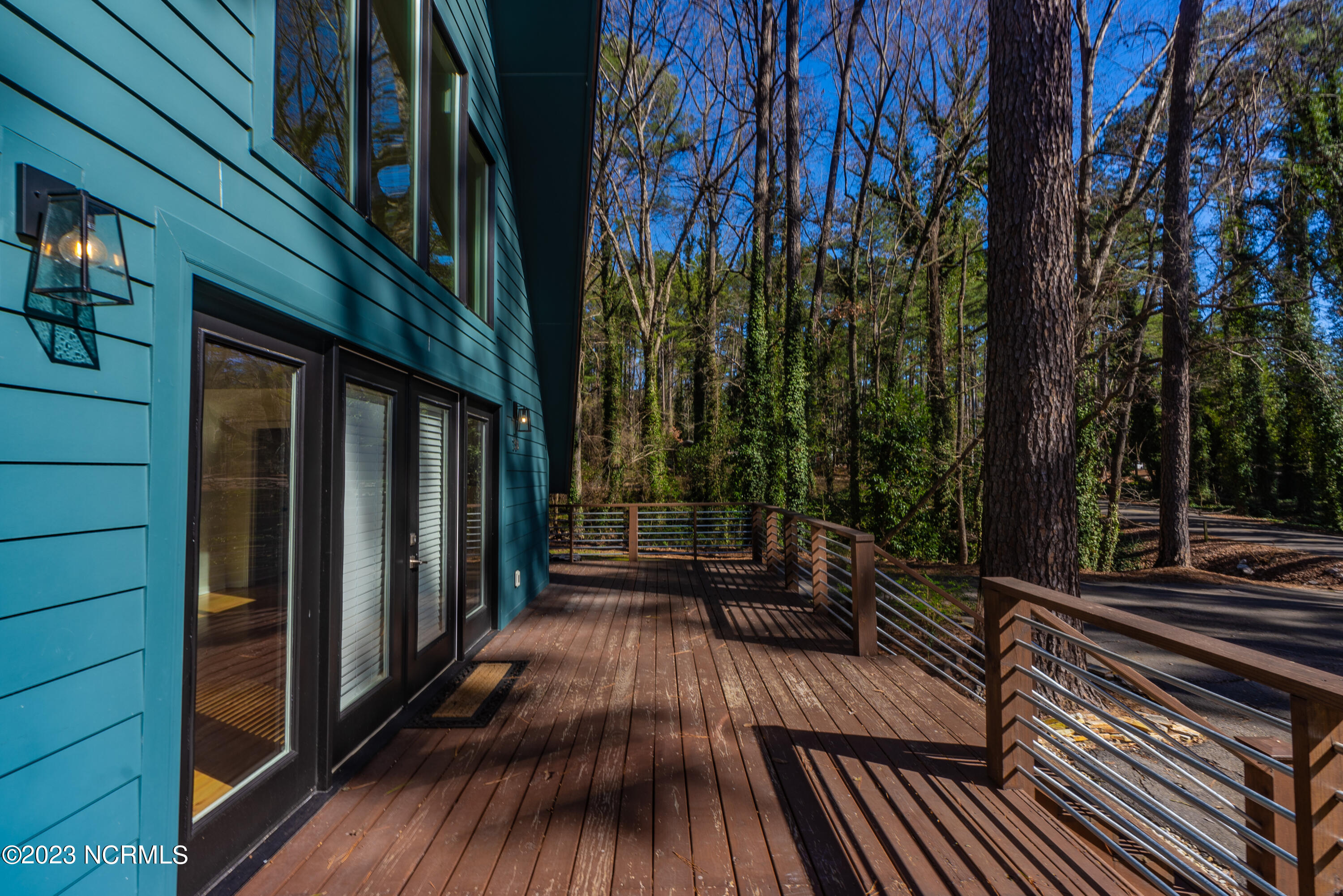 38 Lakeview Drive