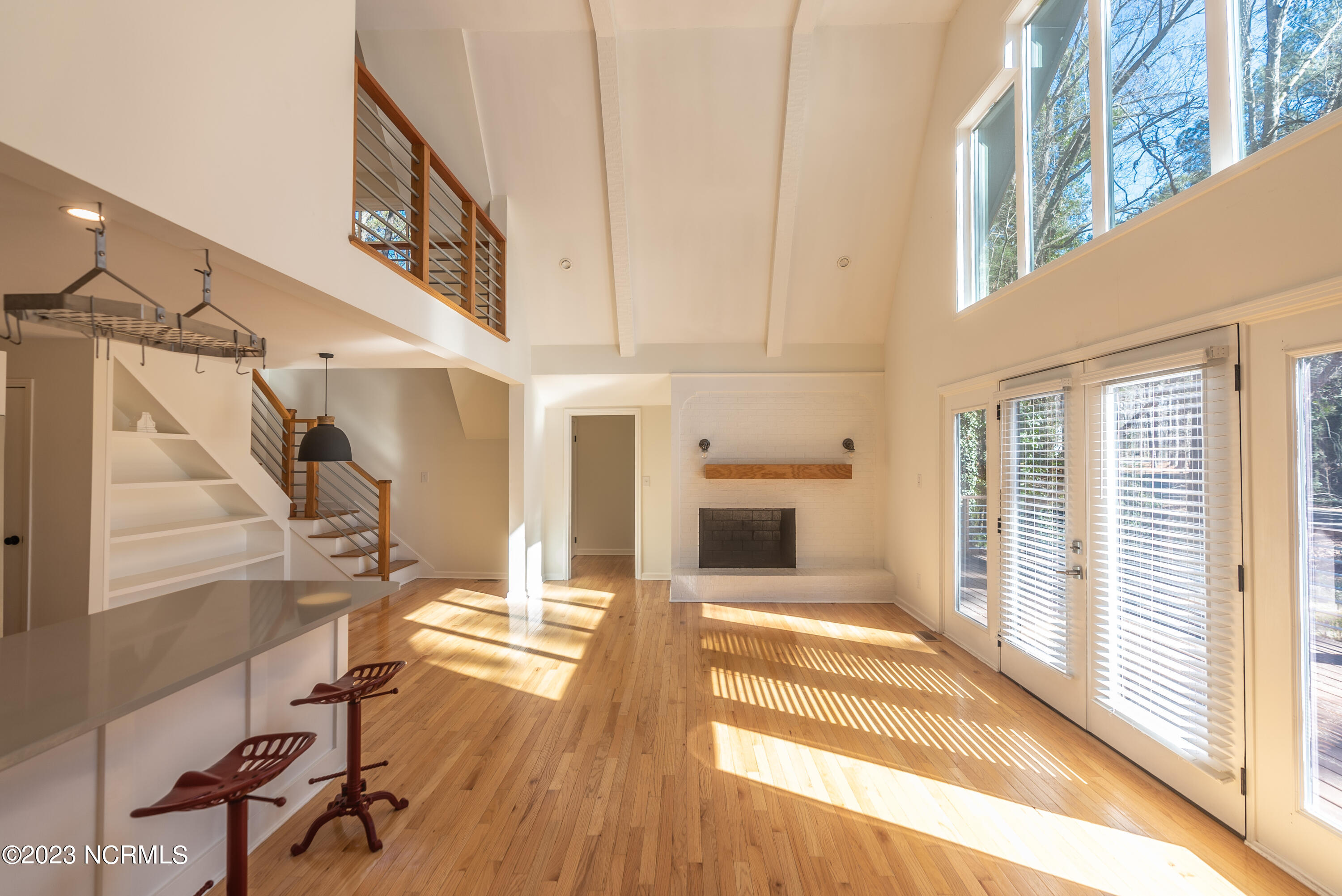 38 Lakeview Drive