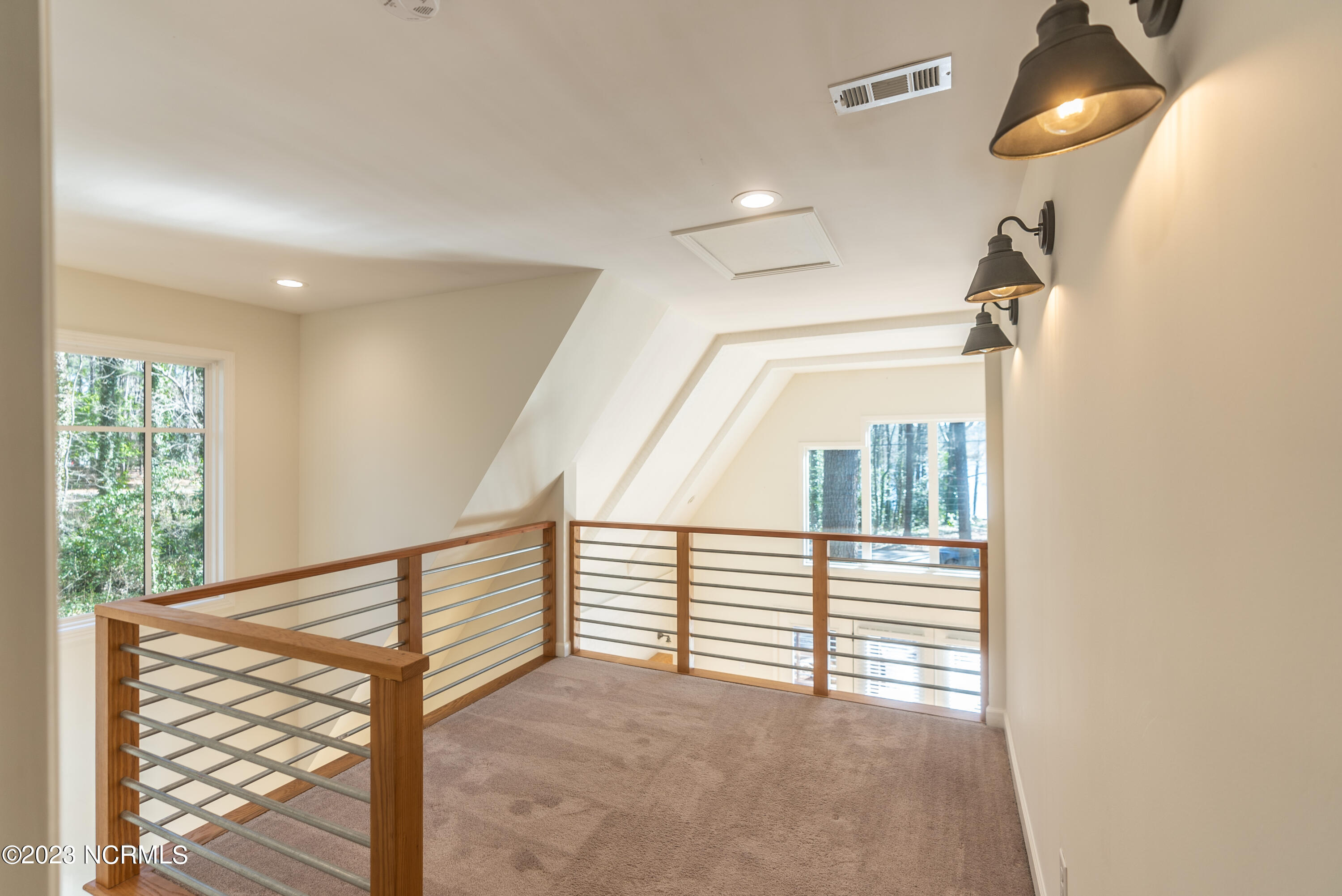 38 Lakeview Drive