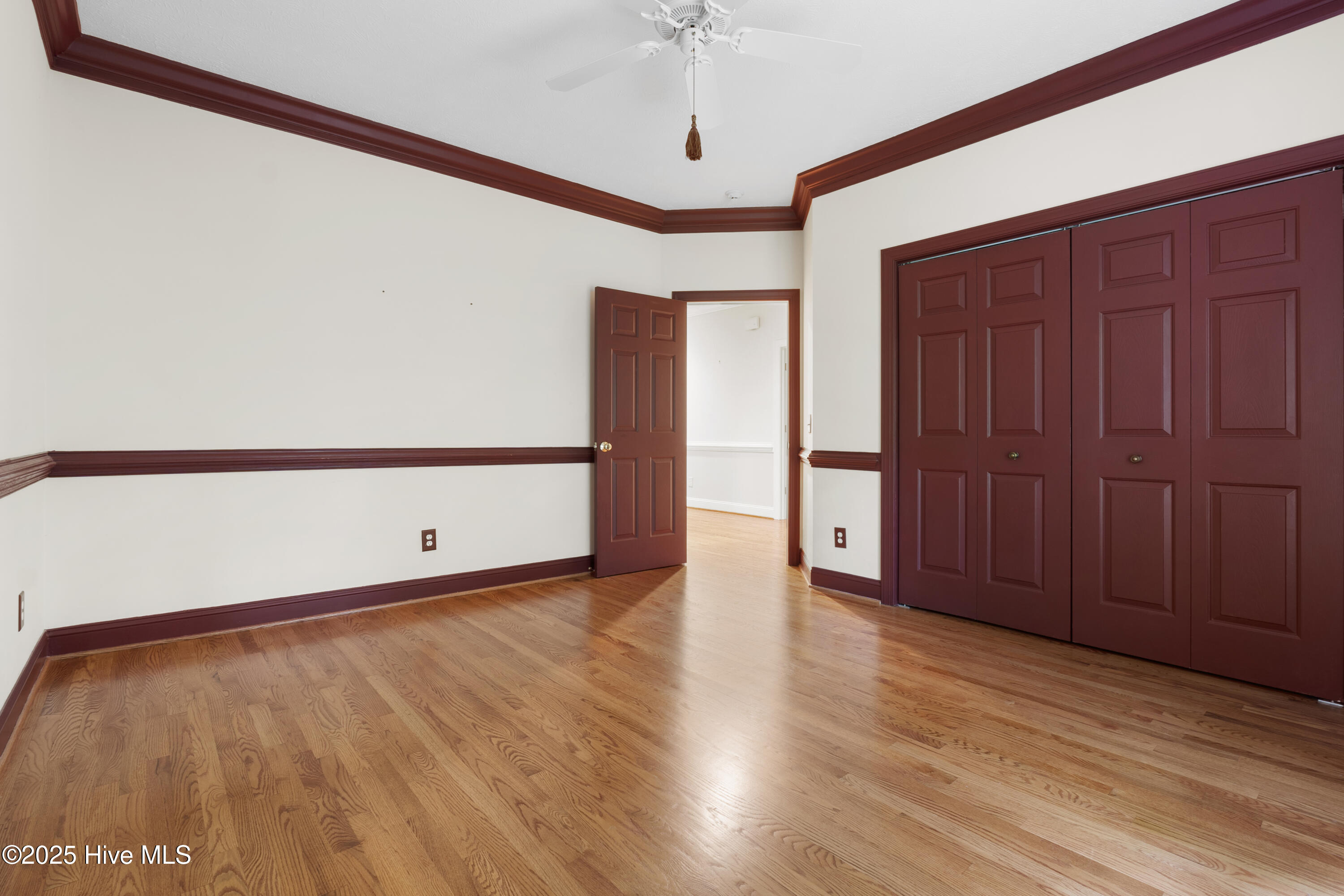 115 Lake Forest Drive SW