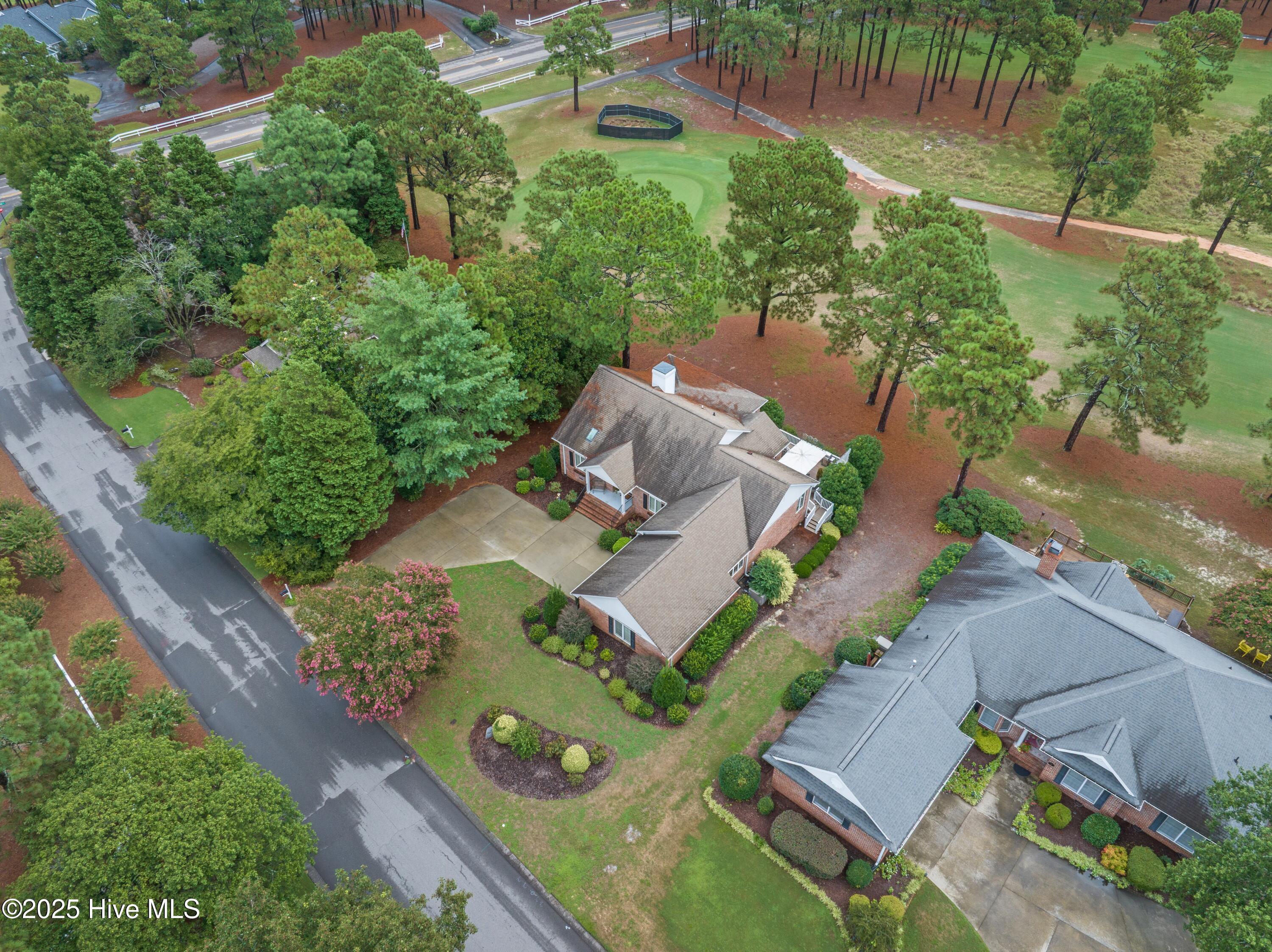 39 Paddock Lane